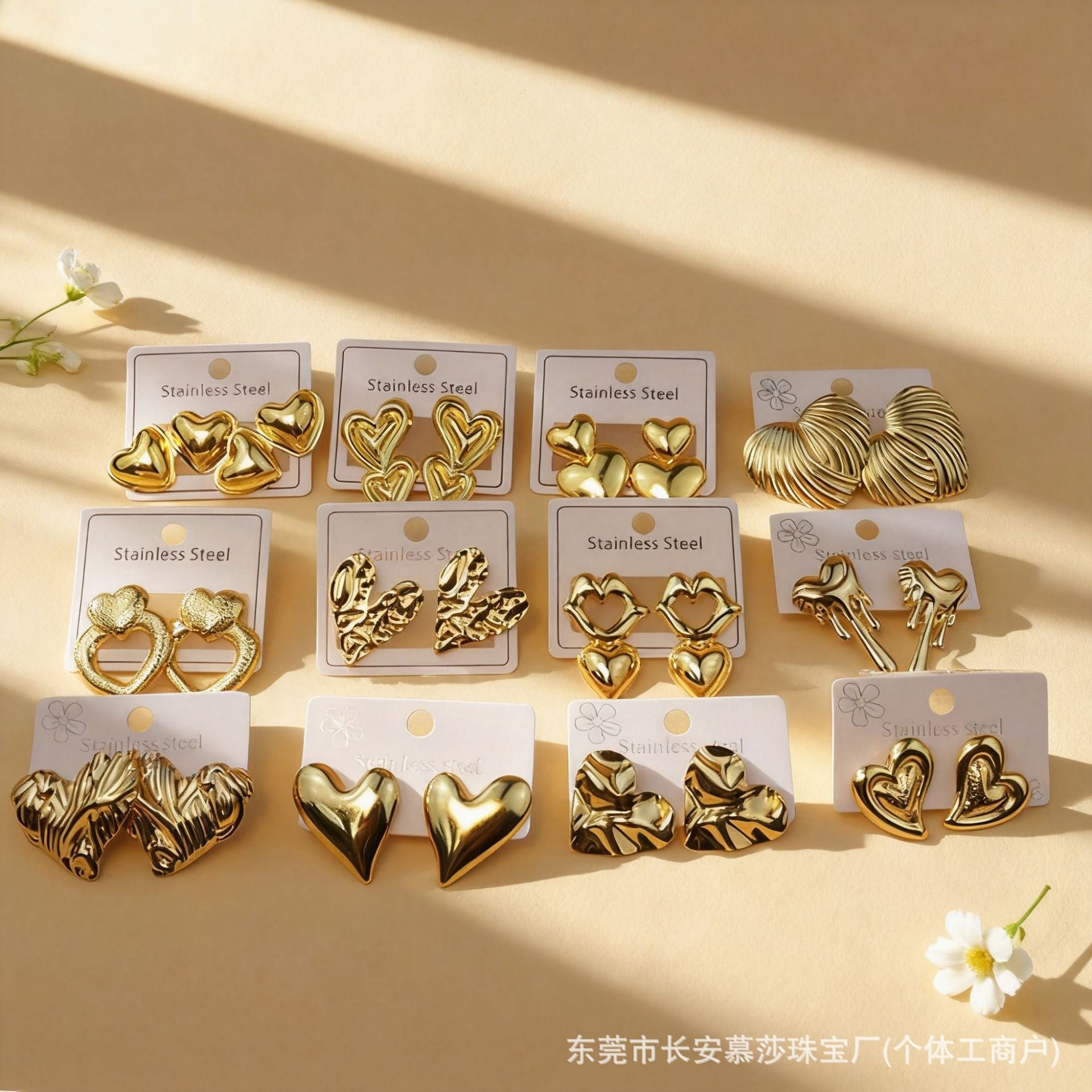 Wholesale Modern Heart Shape Stainless Steel Earrings Trendy Golden Electroplated Earrings for Women Party Wear Jewelry Accessory
