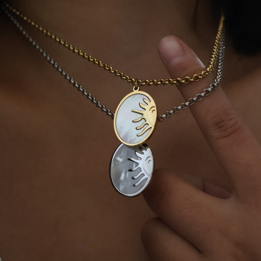 Wholesale Titanium Steel Oval Sun Necklace Natural Shell Inlaid Pendant Necklaces