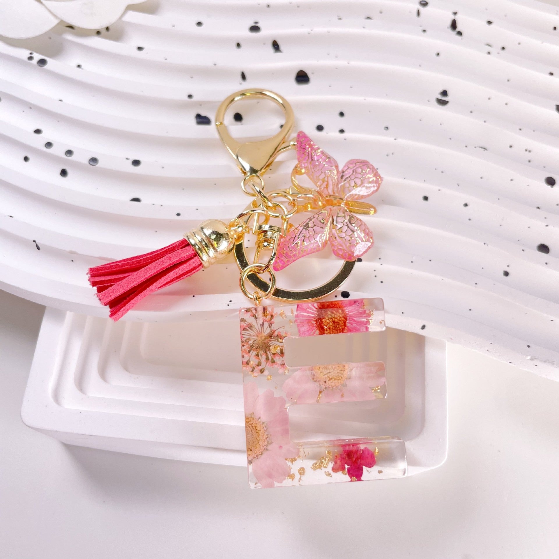Wholesale Pink Daisy Letter Keychains Butterfly Tassel Keychain ACC-KC-Jiay001