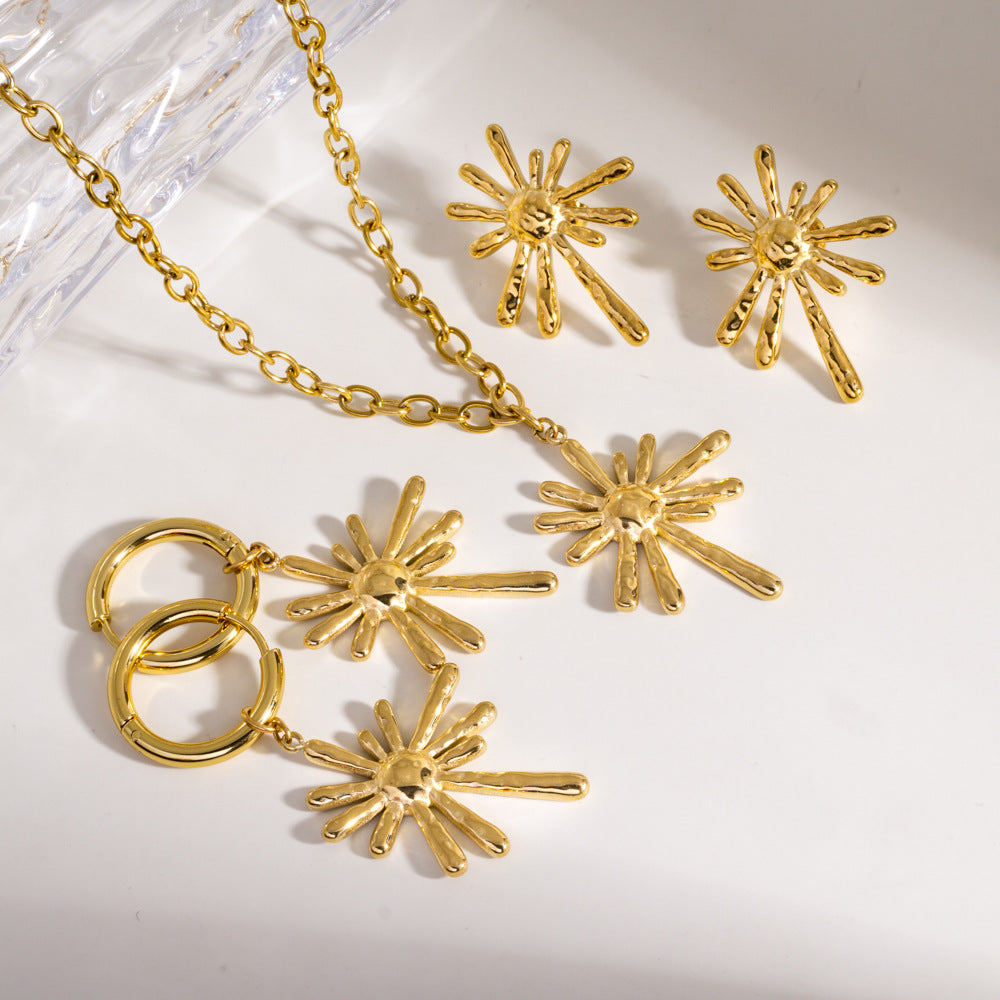 Wholesale Stainless Steel 18K Golden Sun Radial  Exaggerated Personality Necklace Earrings suit