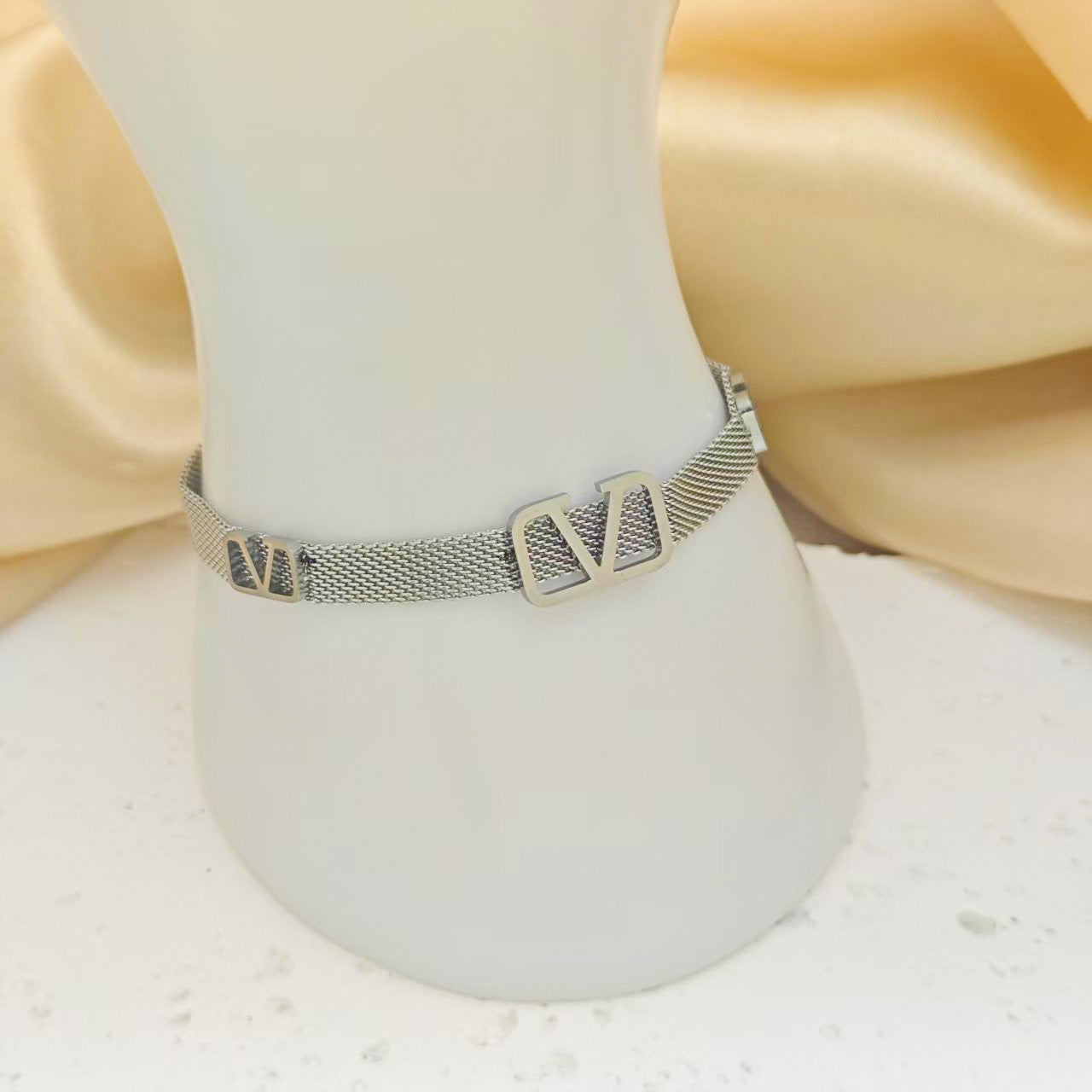 Wholesale Titanium Steel Letter Bracelet,  Chic Everyday Jewelry Gift for Women