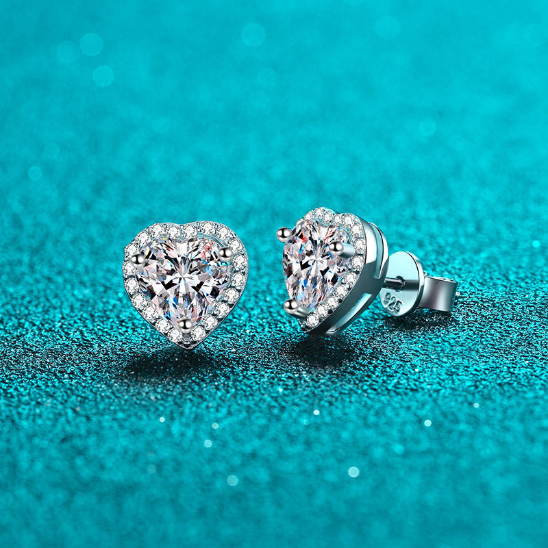 Wholesale 925 sterling silver  heart-shaped moissanite earrings