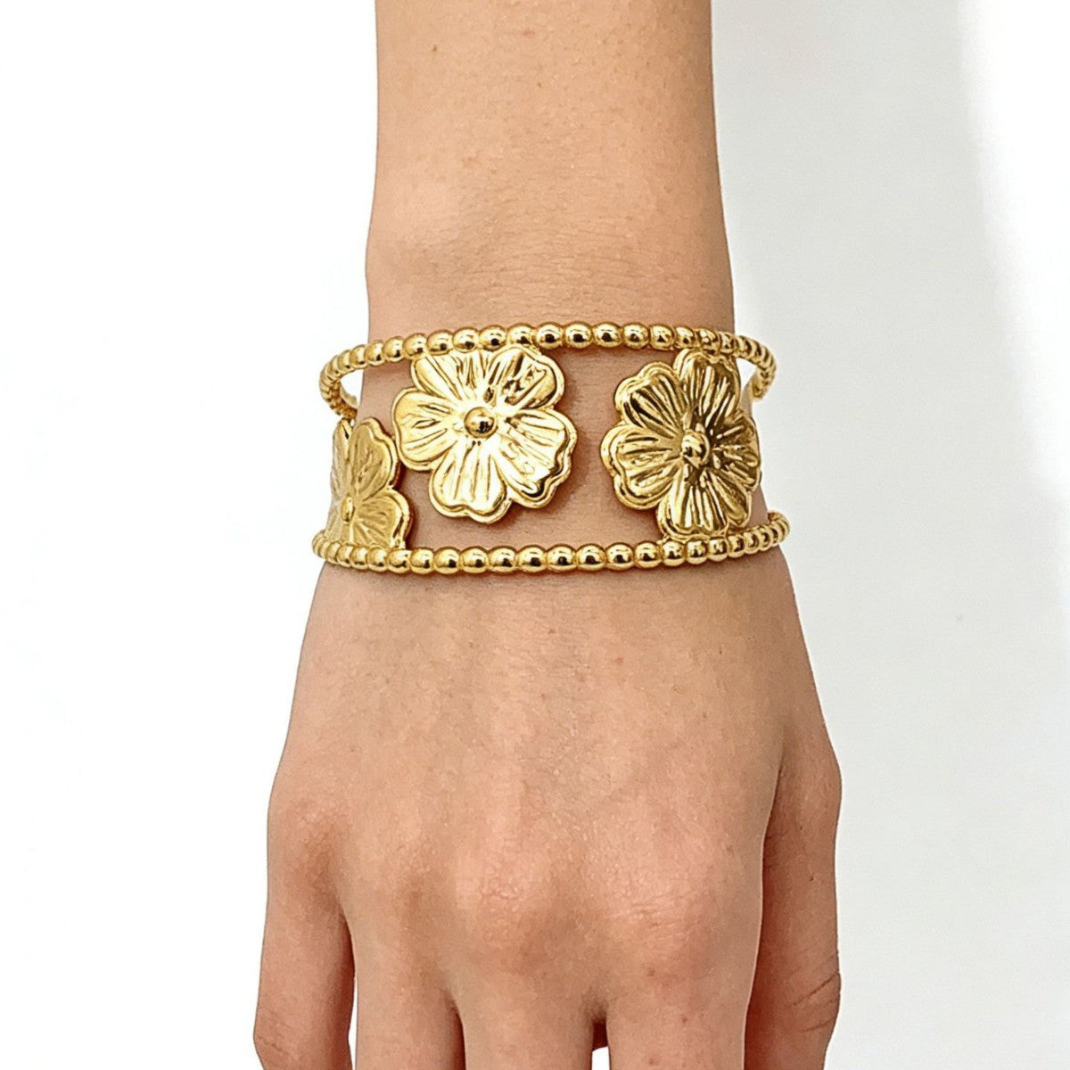 Wholesale Retro Polished Stainless Steel Open C-Shaped Cuff Bracelet