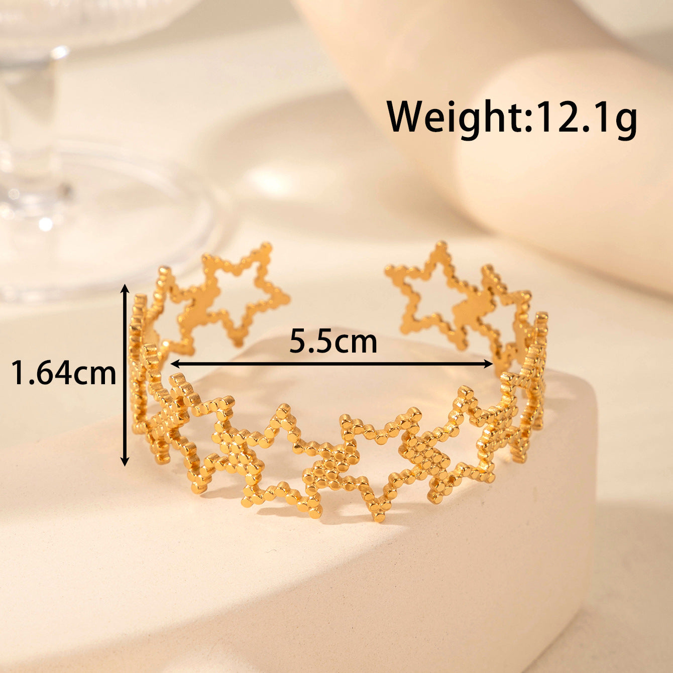Wholesale Versatile stainless steel open adjustable hollow five-pointed star bracelet