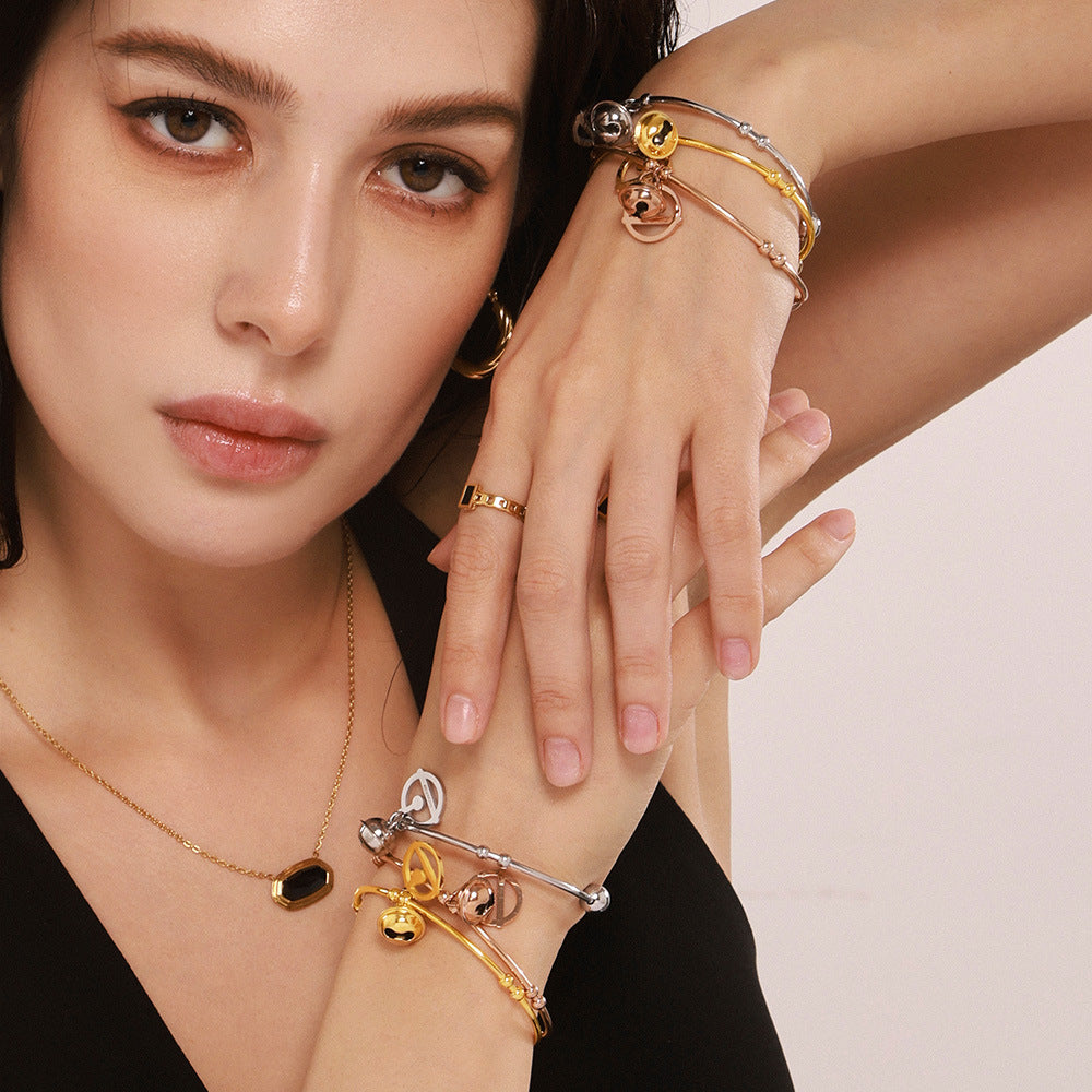 Wholesale Stainless Steel  Creative  Cat Bell Bracelet