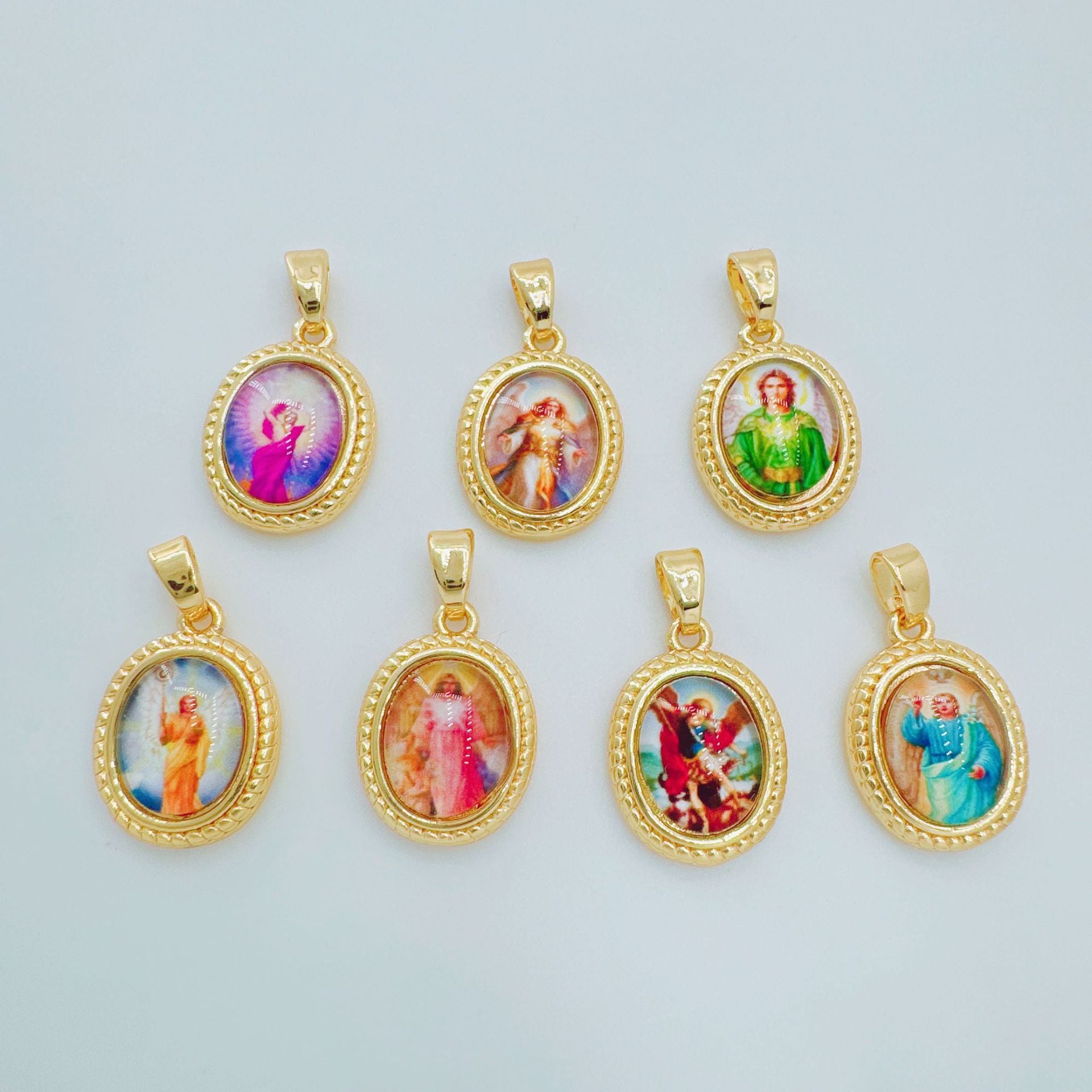 Wholesale Gold-Plated Copper Figure Pendant Necklace,  Trendy Gift Jewelry Accessory for Women