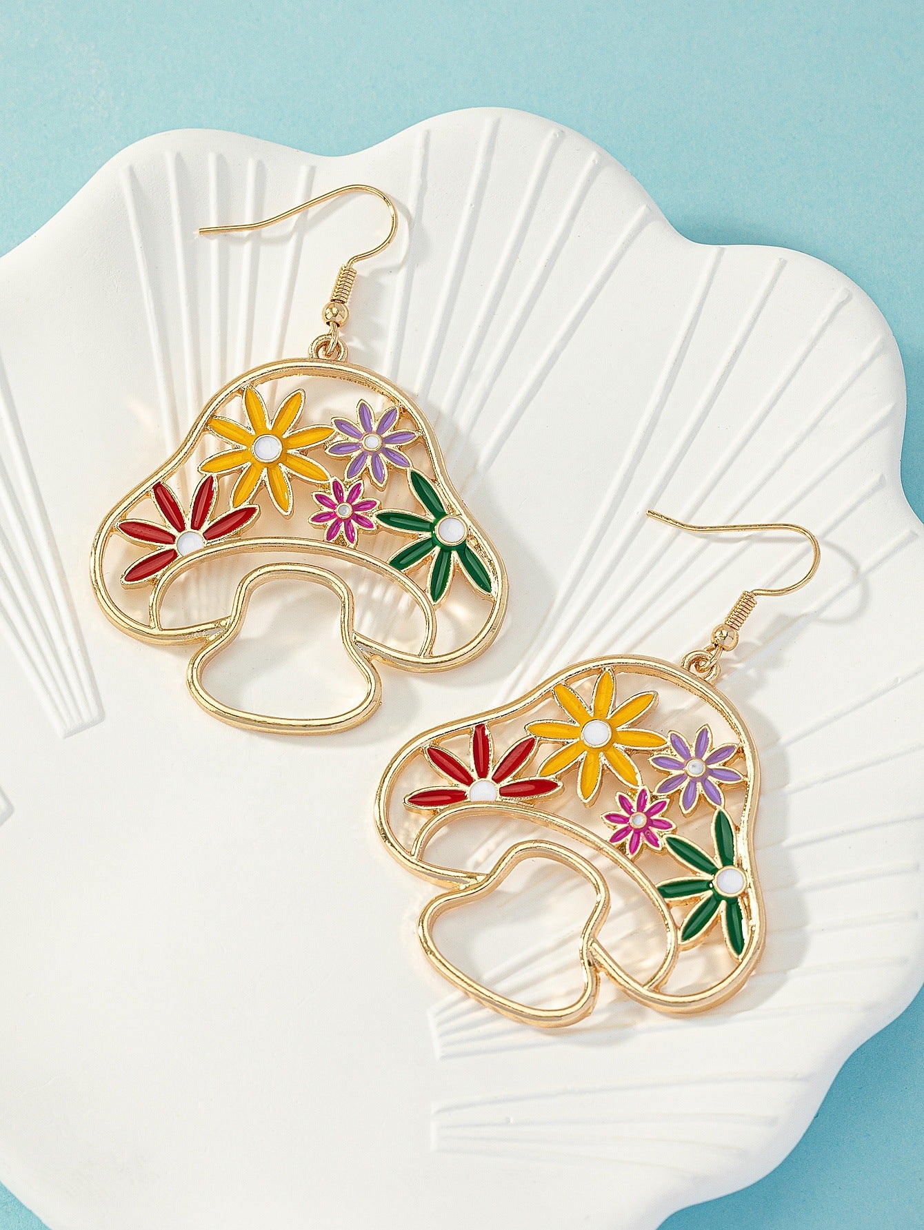 Wholesale Elegant Ladies Simple Design Fresh and Sweet Enamel Glaze Mushroom Earrings