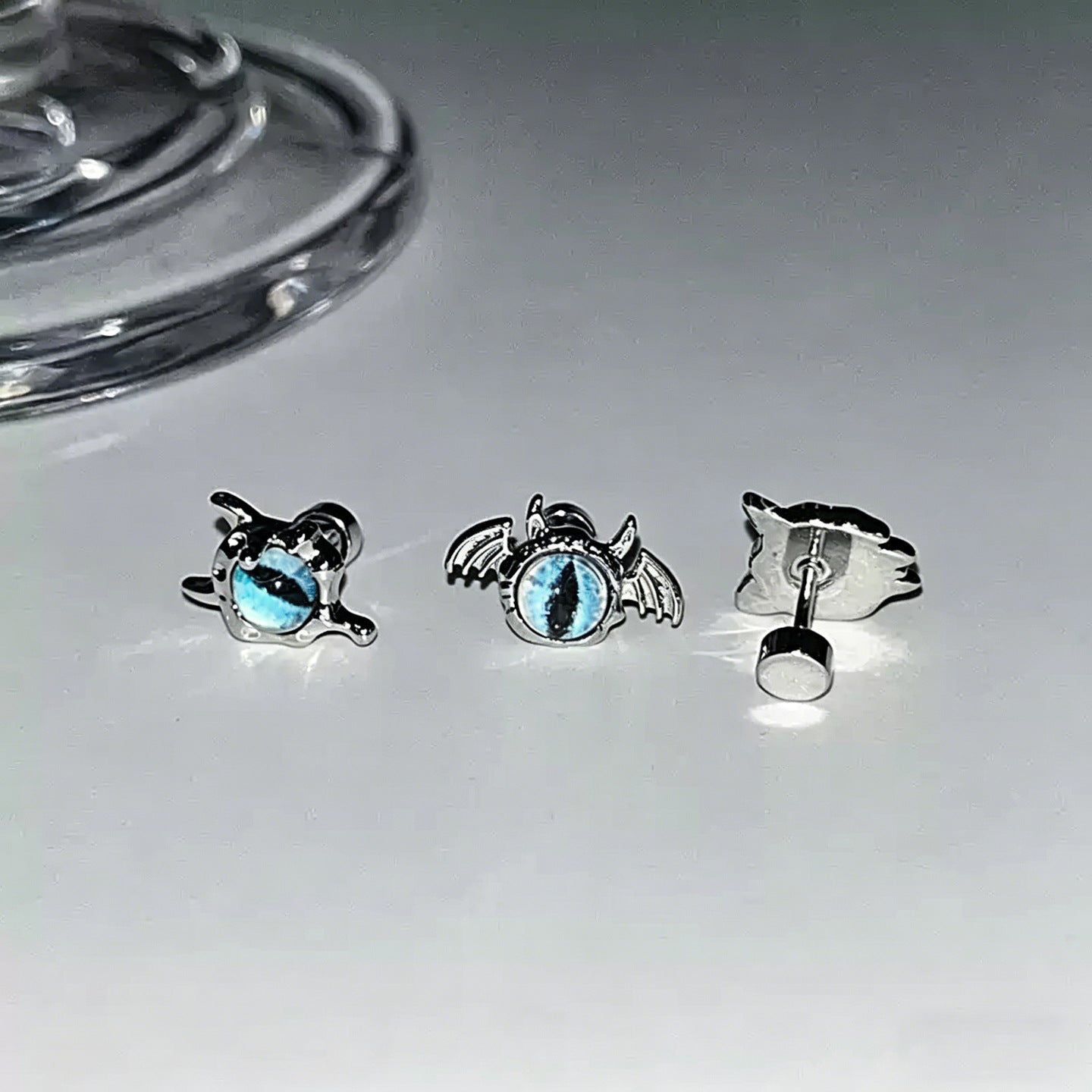 Wholesale 316L Titanium Steel Cat Eye Devil Eye Wing Ear Cuff Jewelry Accessory