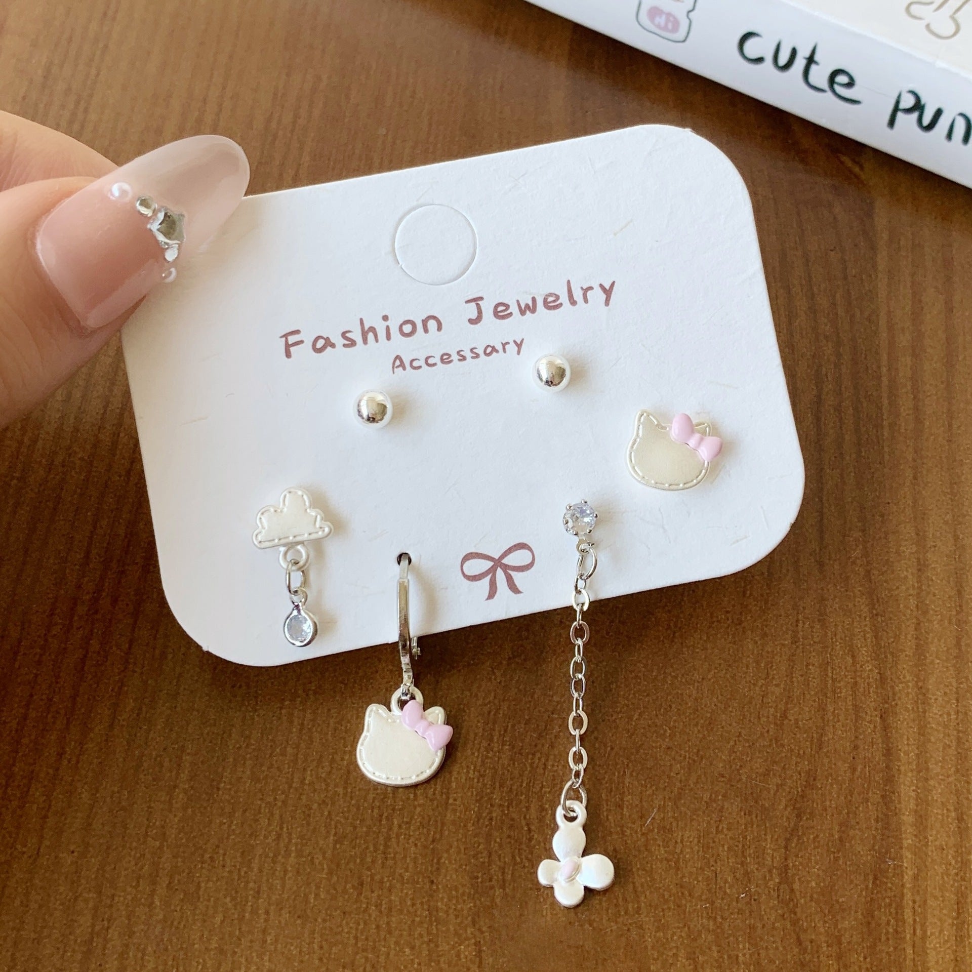 Wholesale Silver Cat Fishing Earrings Silver Needle,   Cartoon Oil Drop Puppy Design Stud Earrings