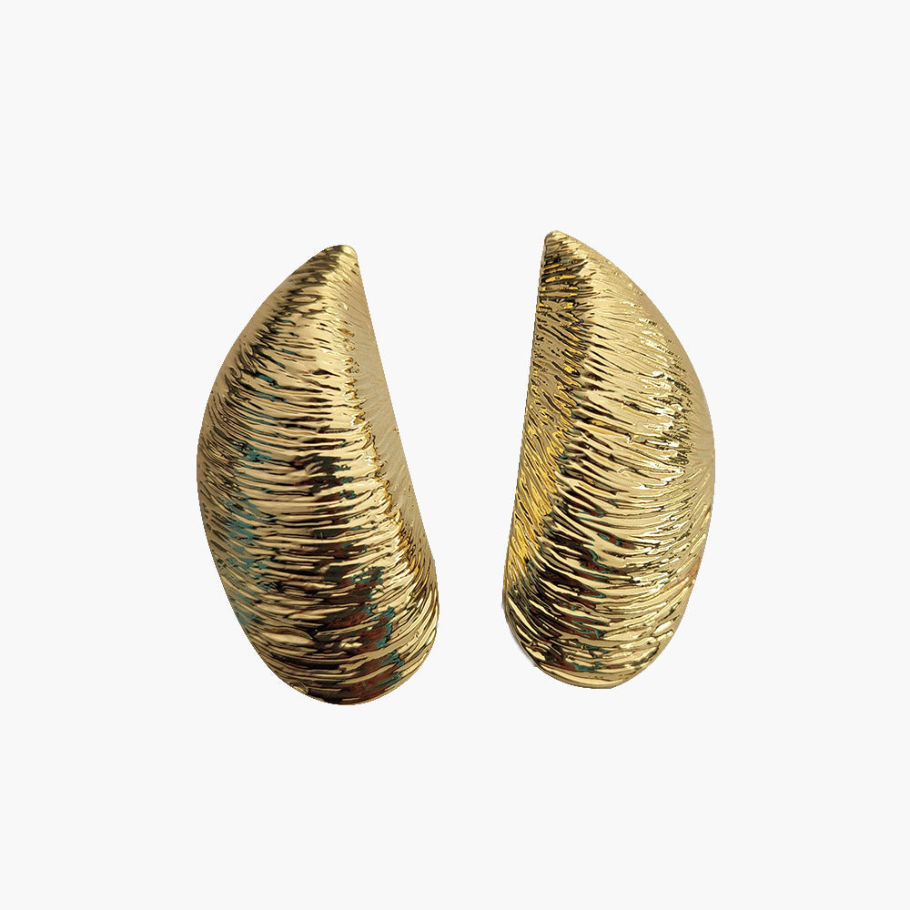 Wholesale Trendy Gold Shell Pattern Earrings Alloy Electroplated Jewelry Accessory
