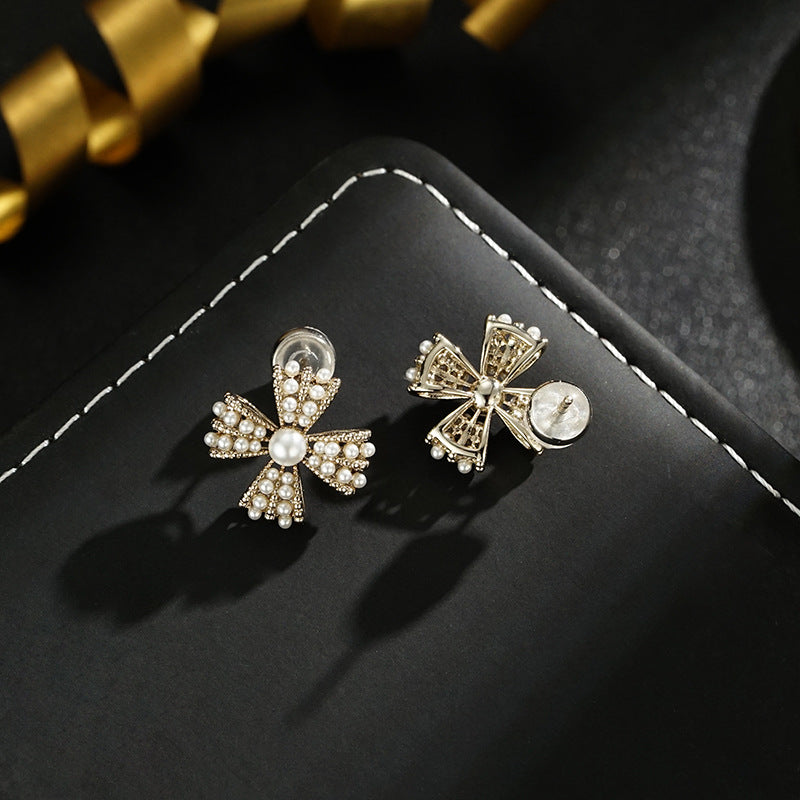 Wholesale  Retro Four-leaf Clover Flower Earrings