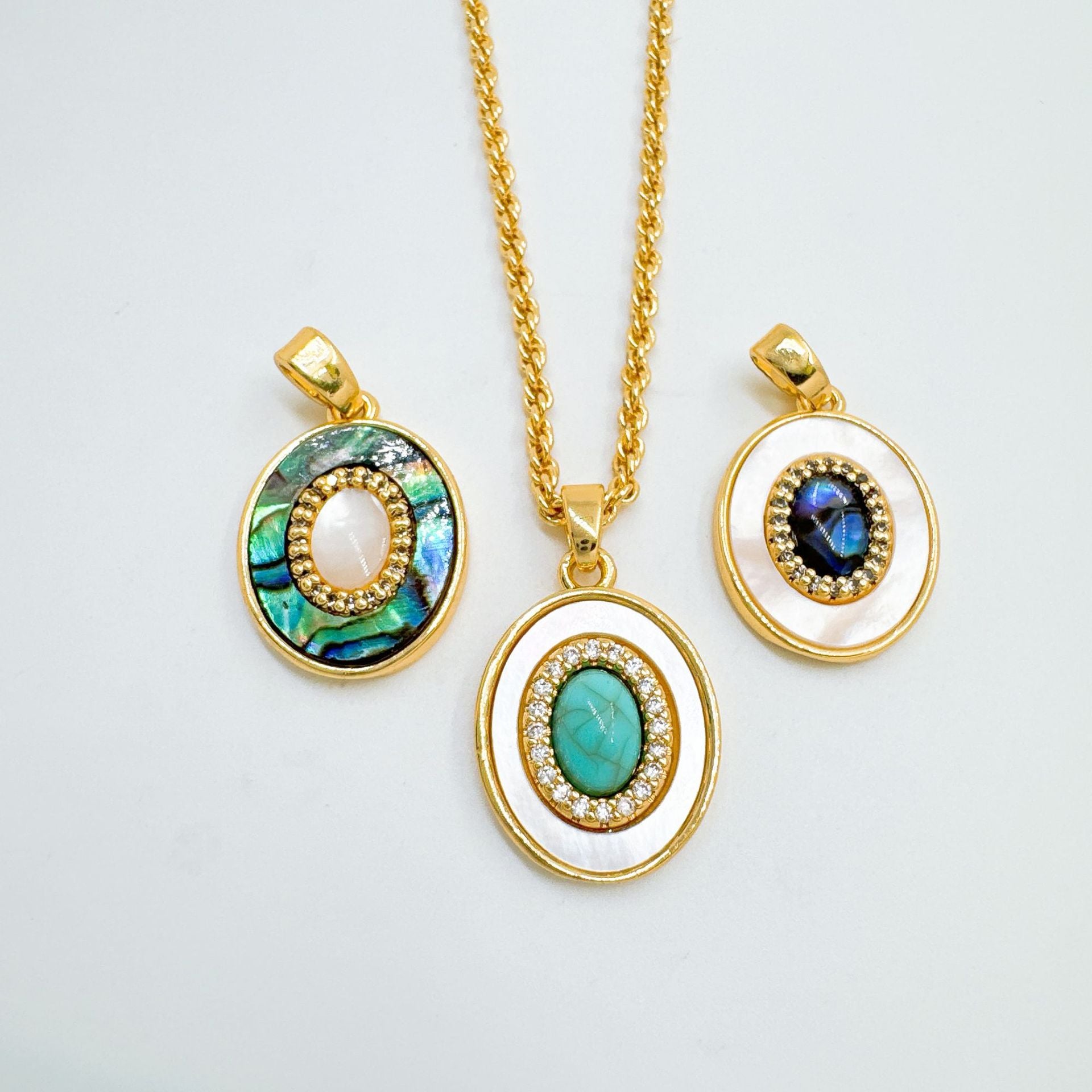 Wholesale French Retro Blue Turquoise Shell Pendant Necklace European Style Layering Jewelry Fashion Accessory For Women Gift Boutique Resale