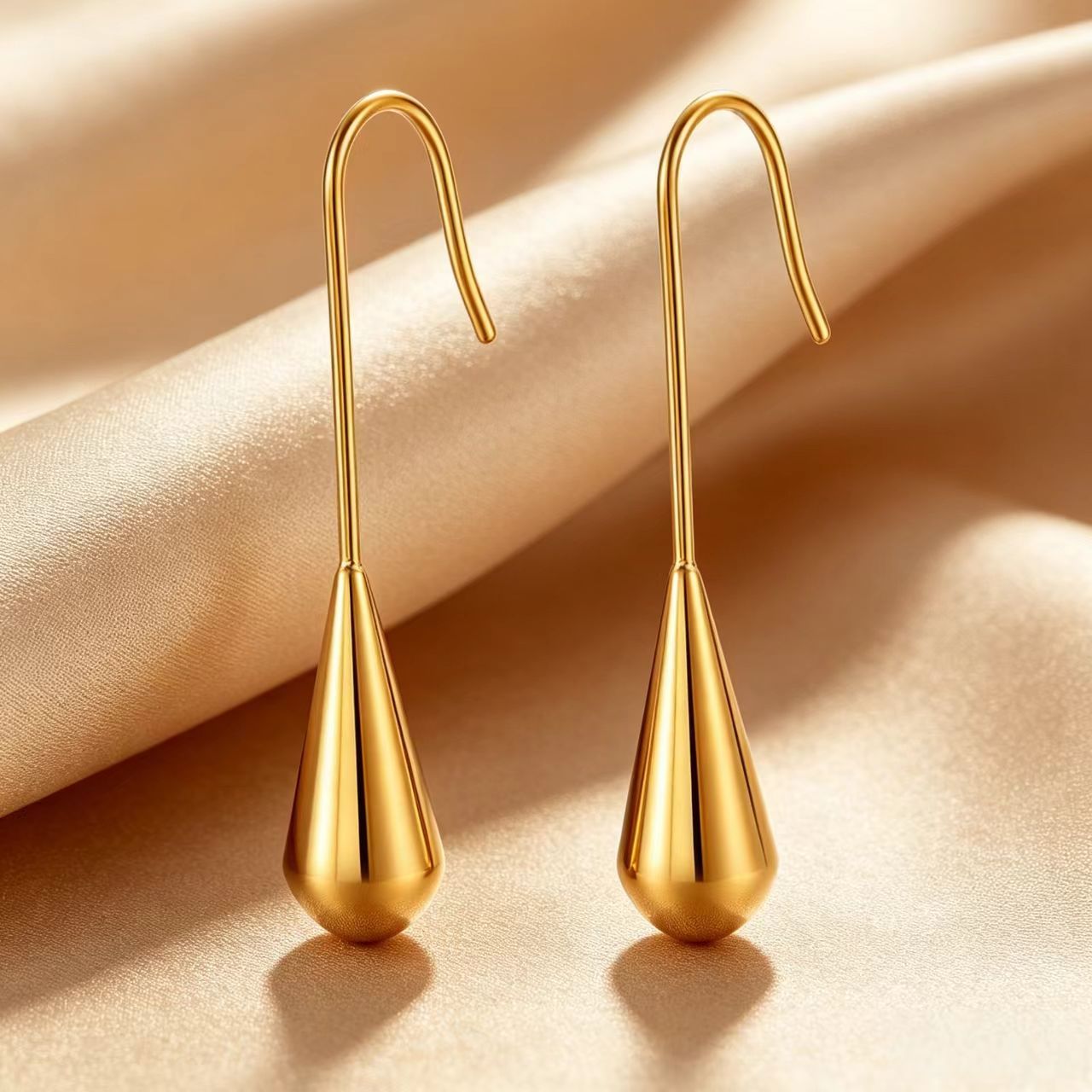 Wholesale 18k Gold Electroplated Water Drop Earrings French Retro Style Women Jewelry Accessory