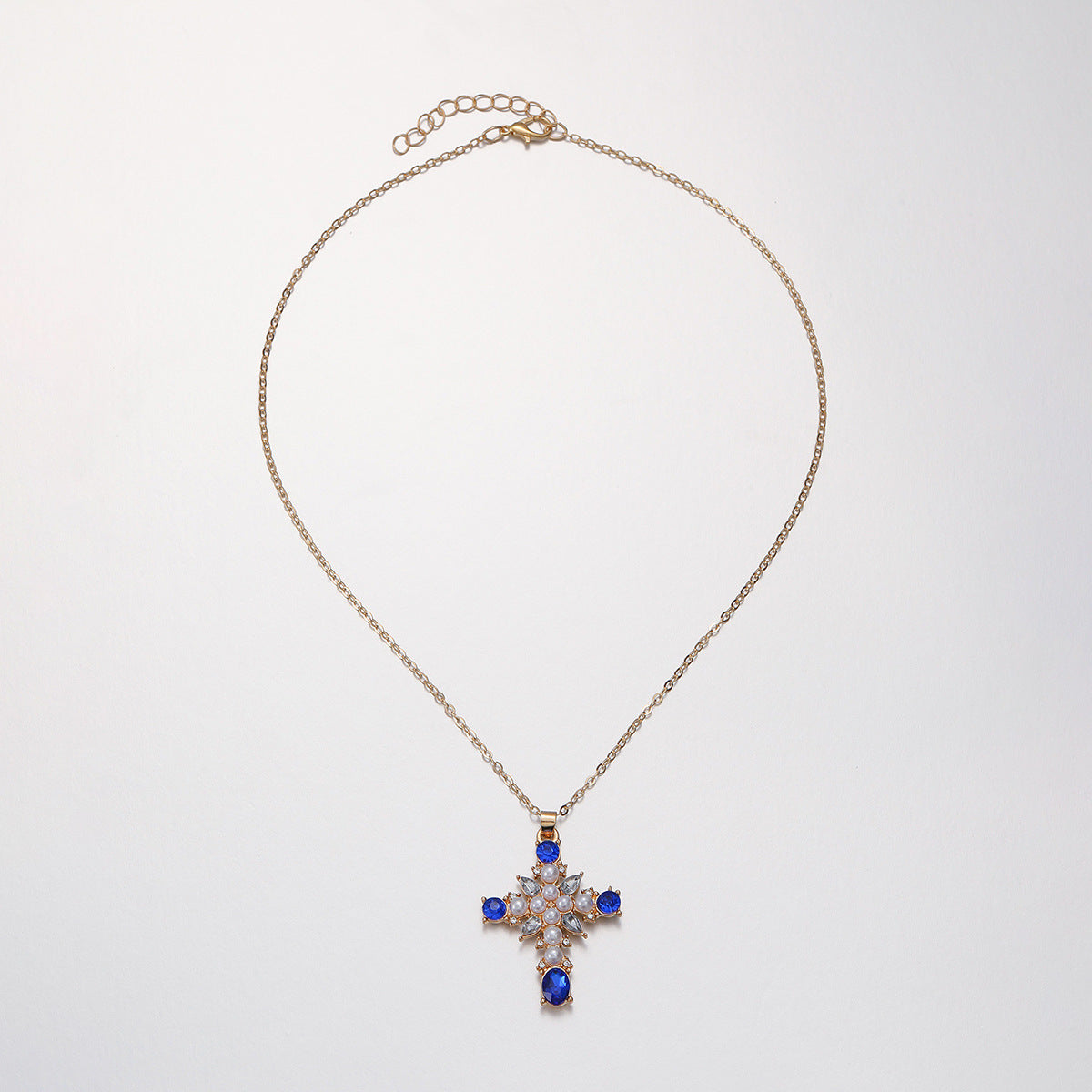 Wholesale Minimalist Cross Pendant Necklace with Rhinestones Zinc Alloy Electroplated Jewelry Accessory for Women Boutique Resale