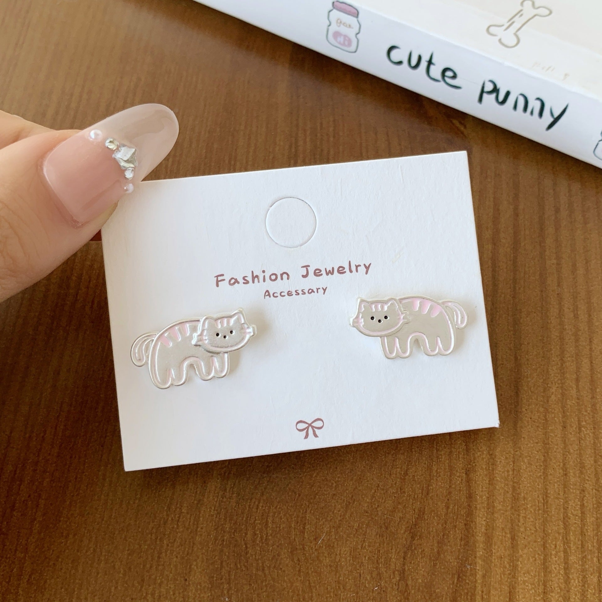 Wholesale Silver Cat Fishing Earrings Silver Needle,   Cartoon Oil Drop Puppy Design Stud Earrings