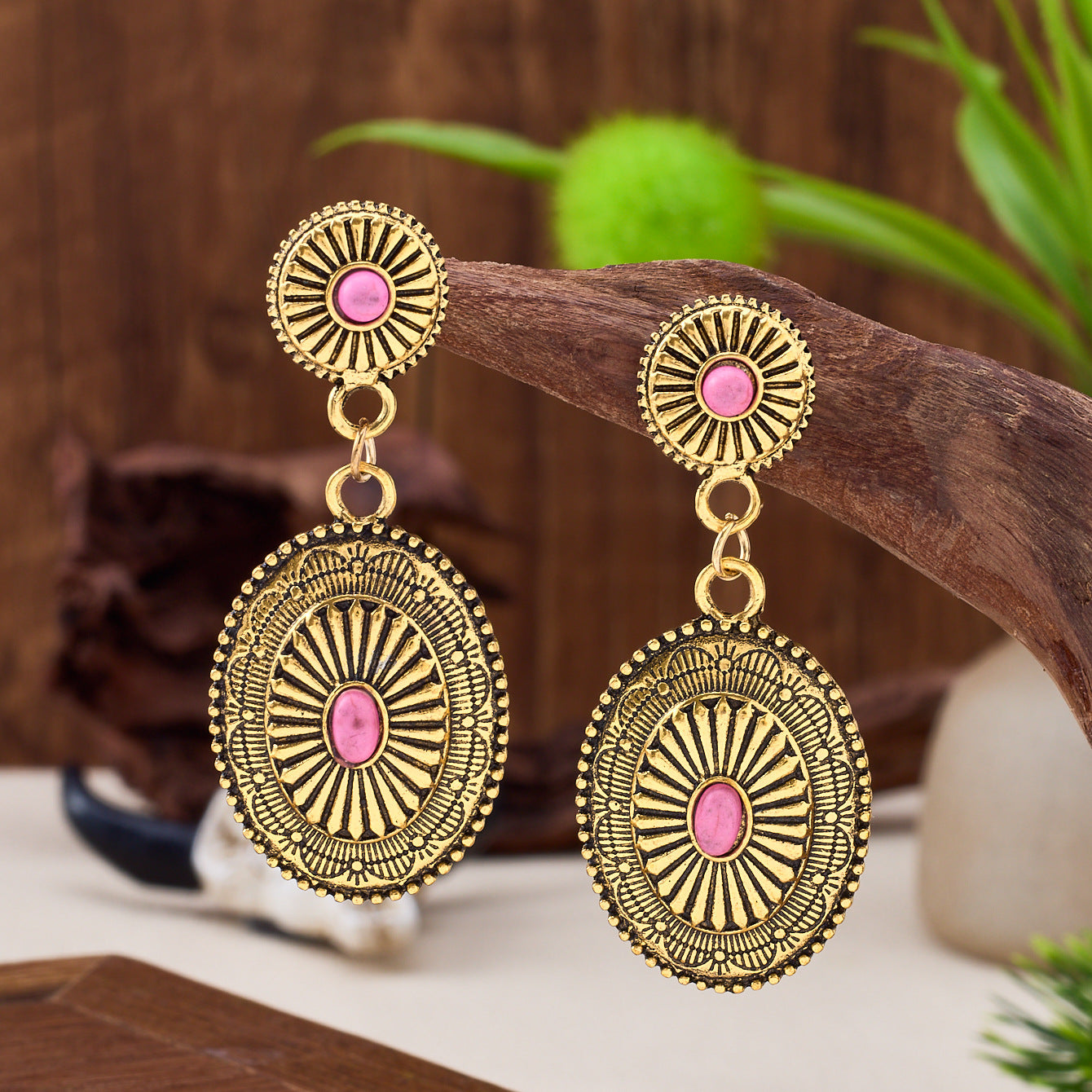 Wholesale Zinc Alloy Antique Gold Earrings Bohemian Retro Oval Totem Jewelry Accessory for Party
