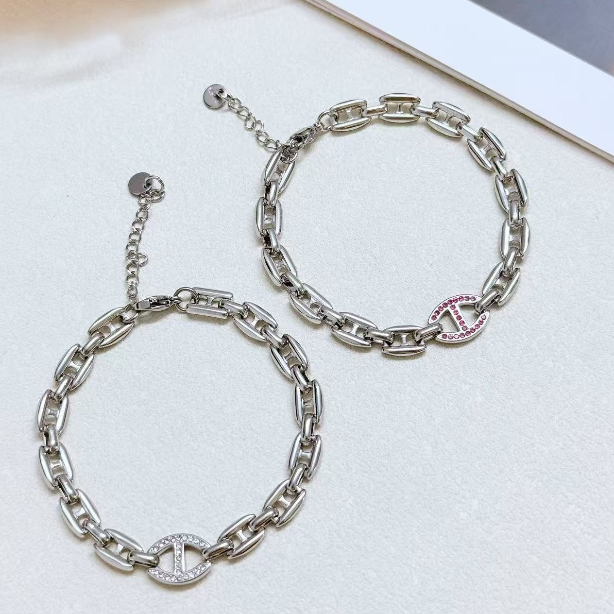 Wholesale Titanium Steel Diamond Encrusted Bracelet with Diamond Studded Tail Chain