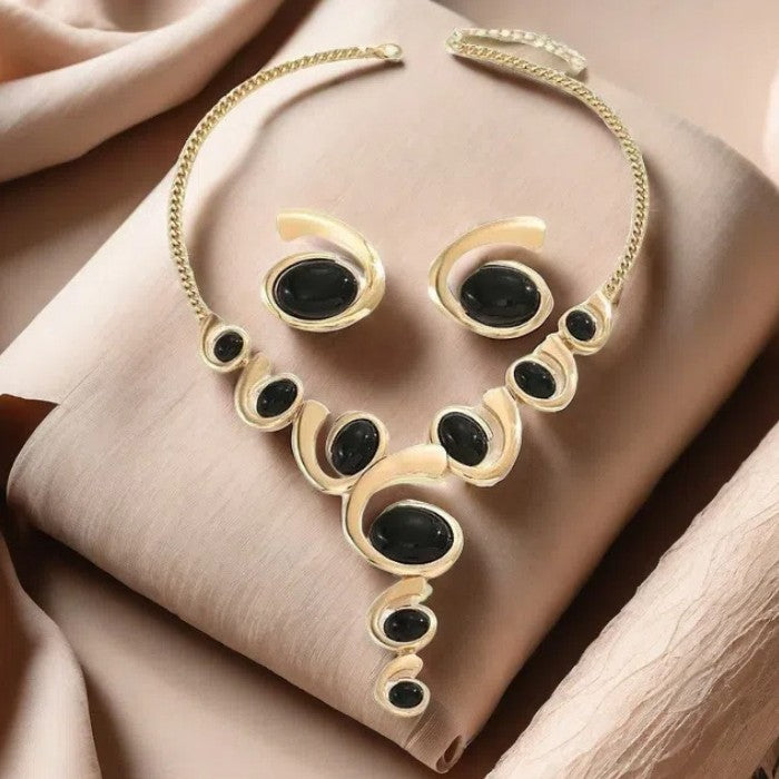 Wholesale  Retro Exaggerated Luxury Charm Necklace Earrings