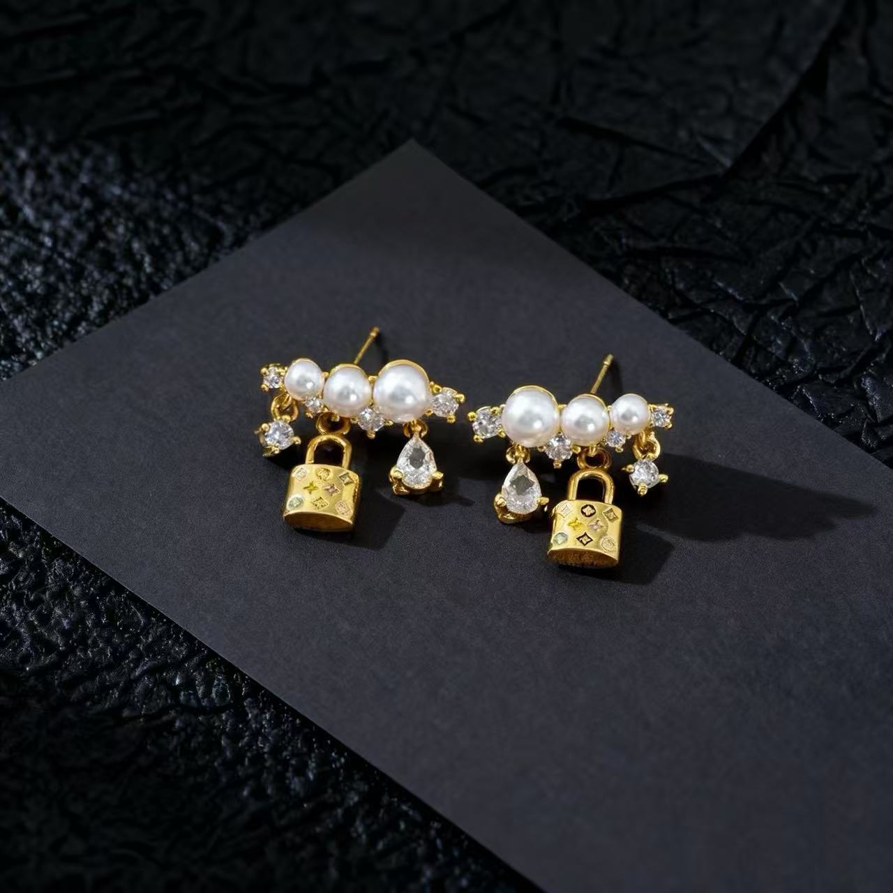 Wholesale French Elegant Pearl Zircon Drop Earrings For Women Fashion Jewelry Accessory Gift