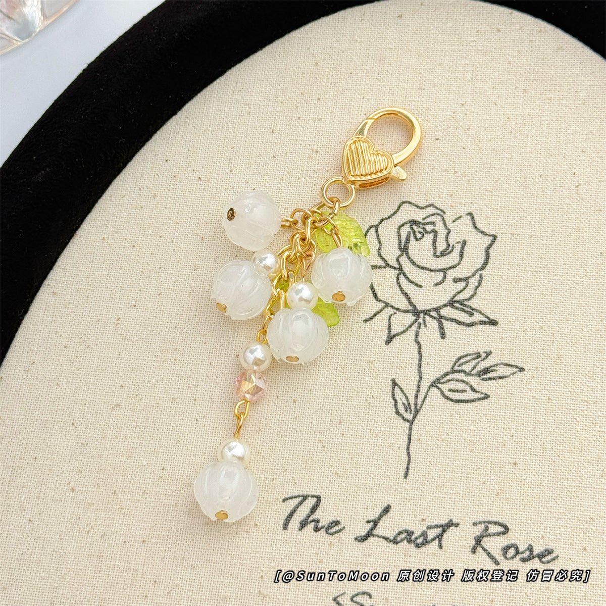 Wholesale Chic Lily Of The Valley Pearl Chain Keychain Bag Charm For Couples Gift