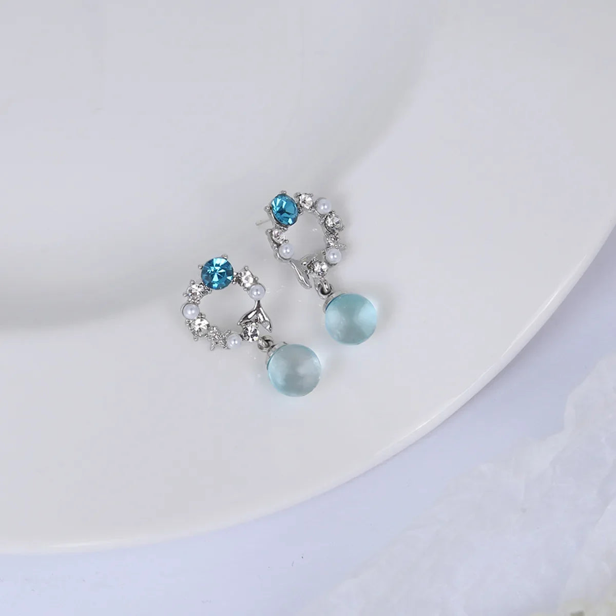 Wholesale Diamond-encrusted Mermaid Pearl Earrings