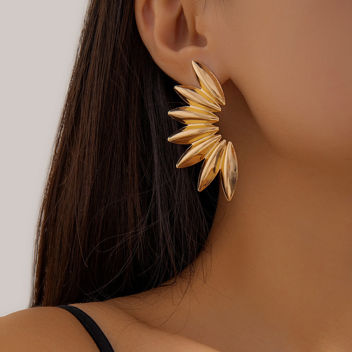 Wholesale  Stainless Steel 18K Gold Petal Earrings Exaggerated Leaf Earrings Flower Irregular Earrings