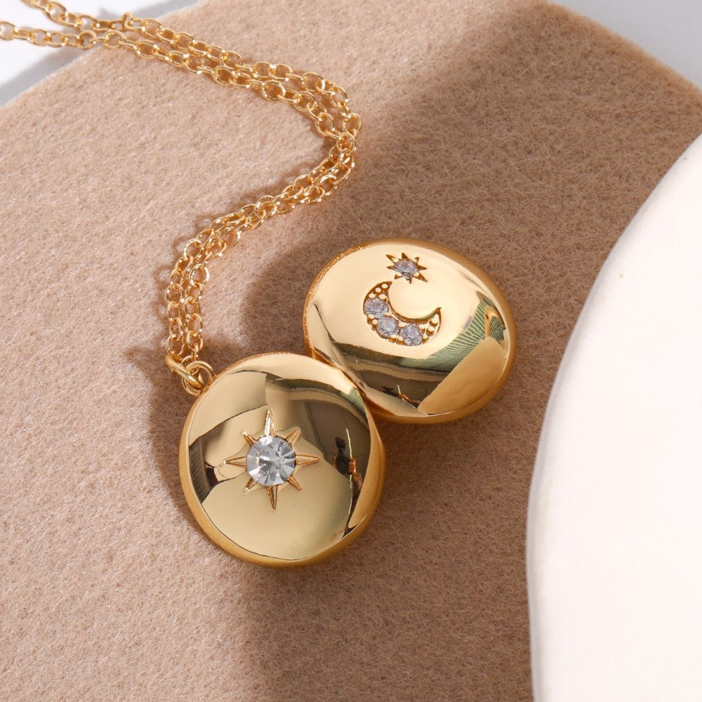 Wholesale Love flower photo album pendant square opening necklace