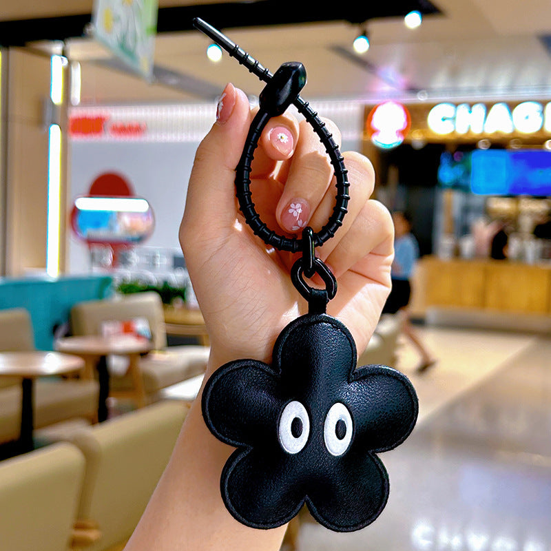 Wholesale Trendy Yellow Leather Heart Keychain Bag Charm Decorative Gift For Students