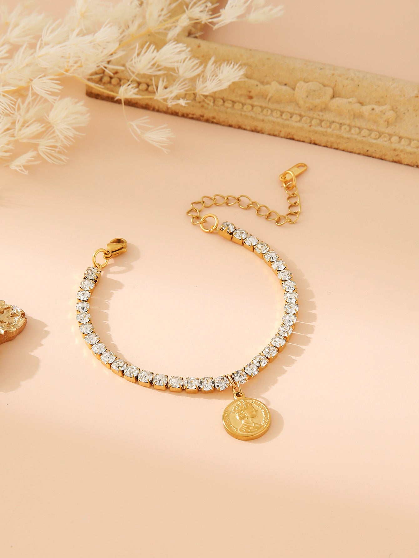 Wholesale  stainless steel cross leaves diamond round tag bracelet