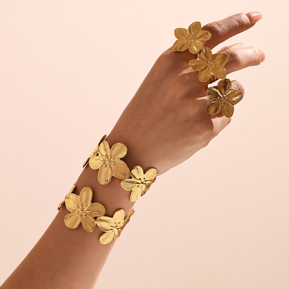 Wholesale  Stainless steel golden flower ring necklace bracelet suit