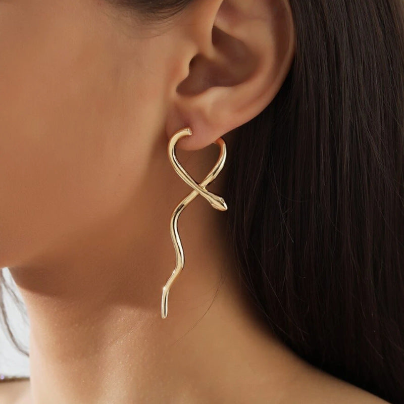 Wholesale  detachable winding retro snake earrings