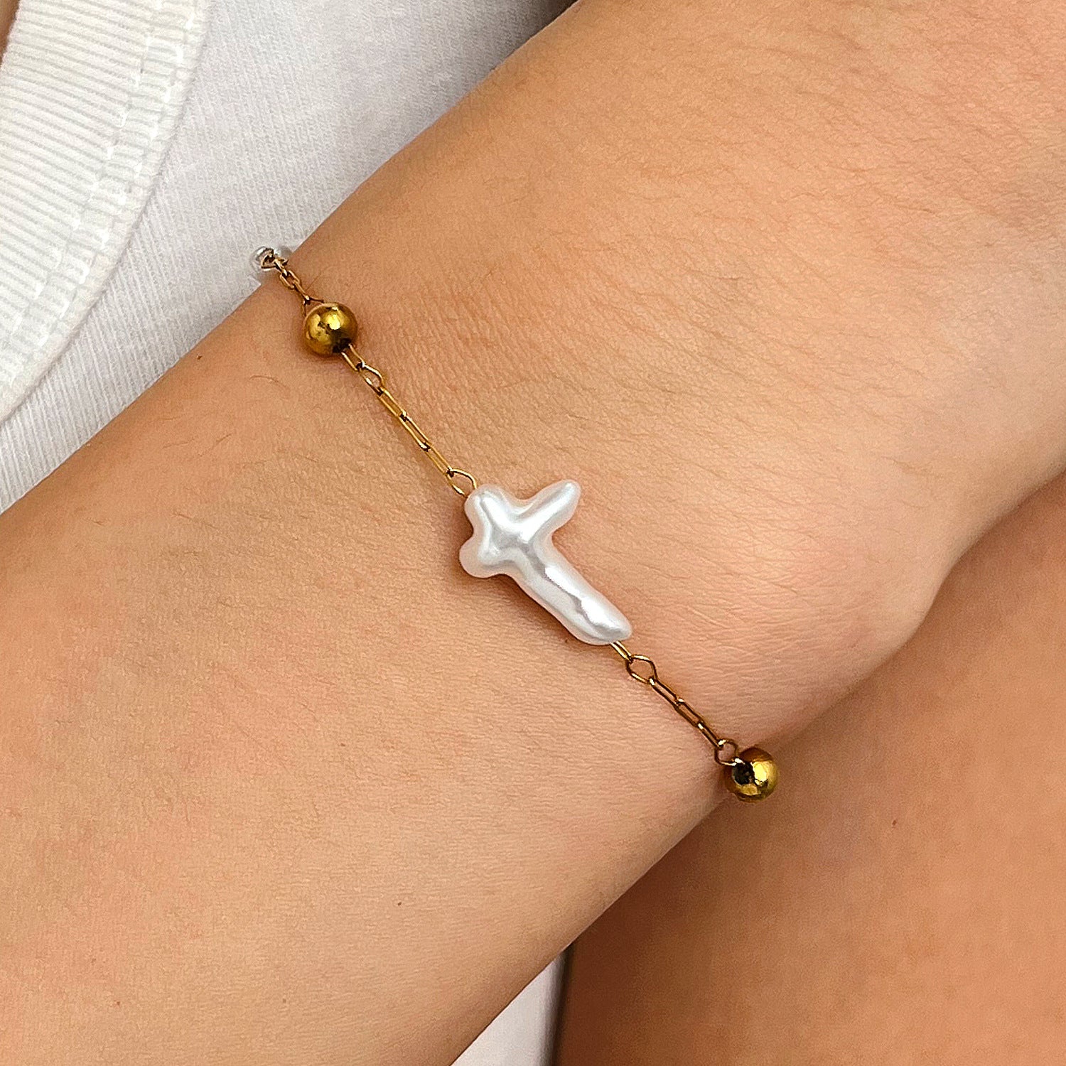 Wholesale Trendy Cloud Moon Cross Star Pearl Layered Bracelet Stainless Steel Fashion Accessory For Women Gift Boutique Resale