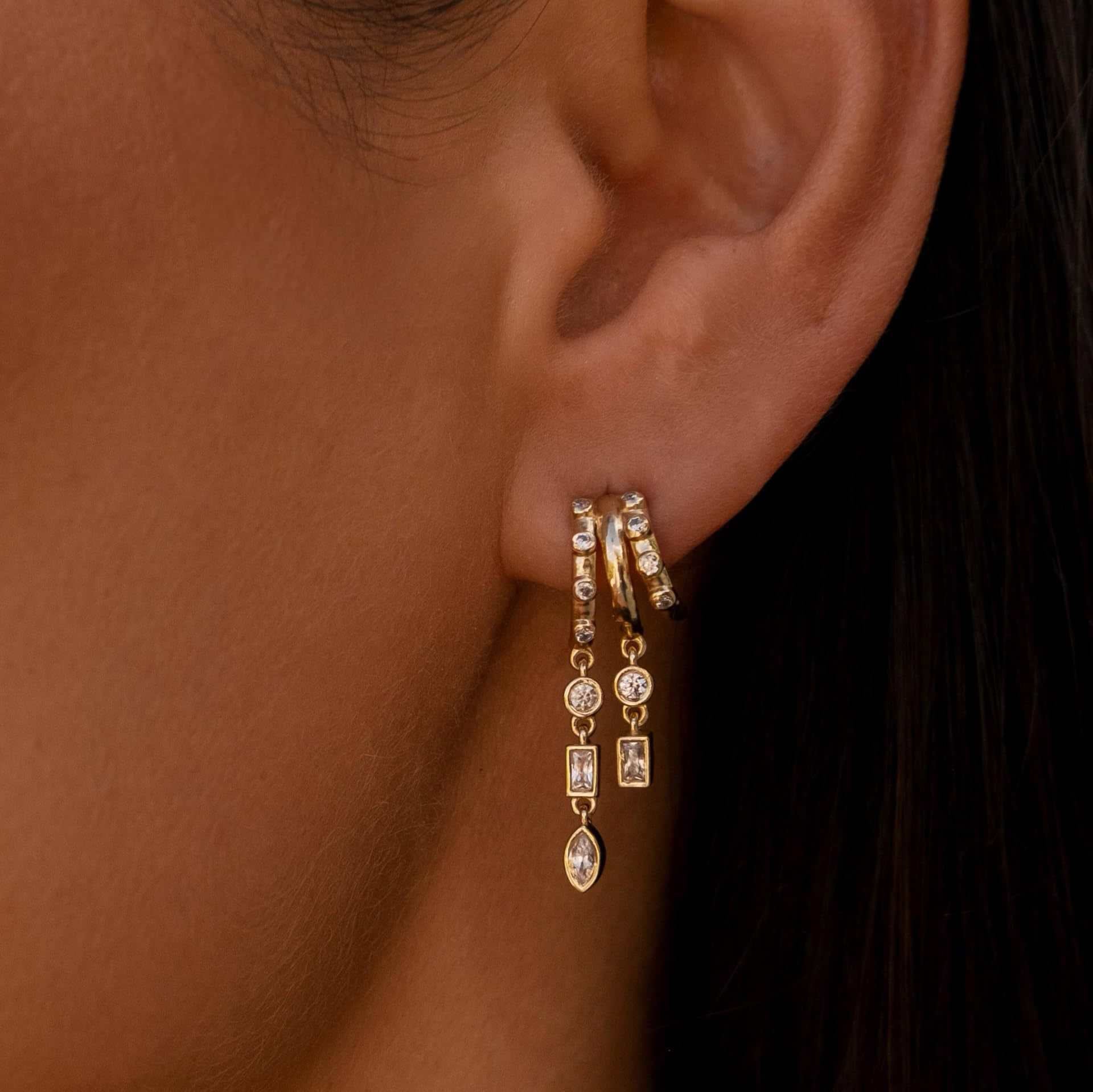 Wholesale Asymmetrical Star and Moon Earrings with Zircon Studs Blingbling Earrings Gold Plated Earrings