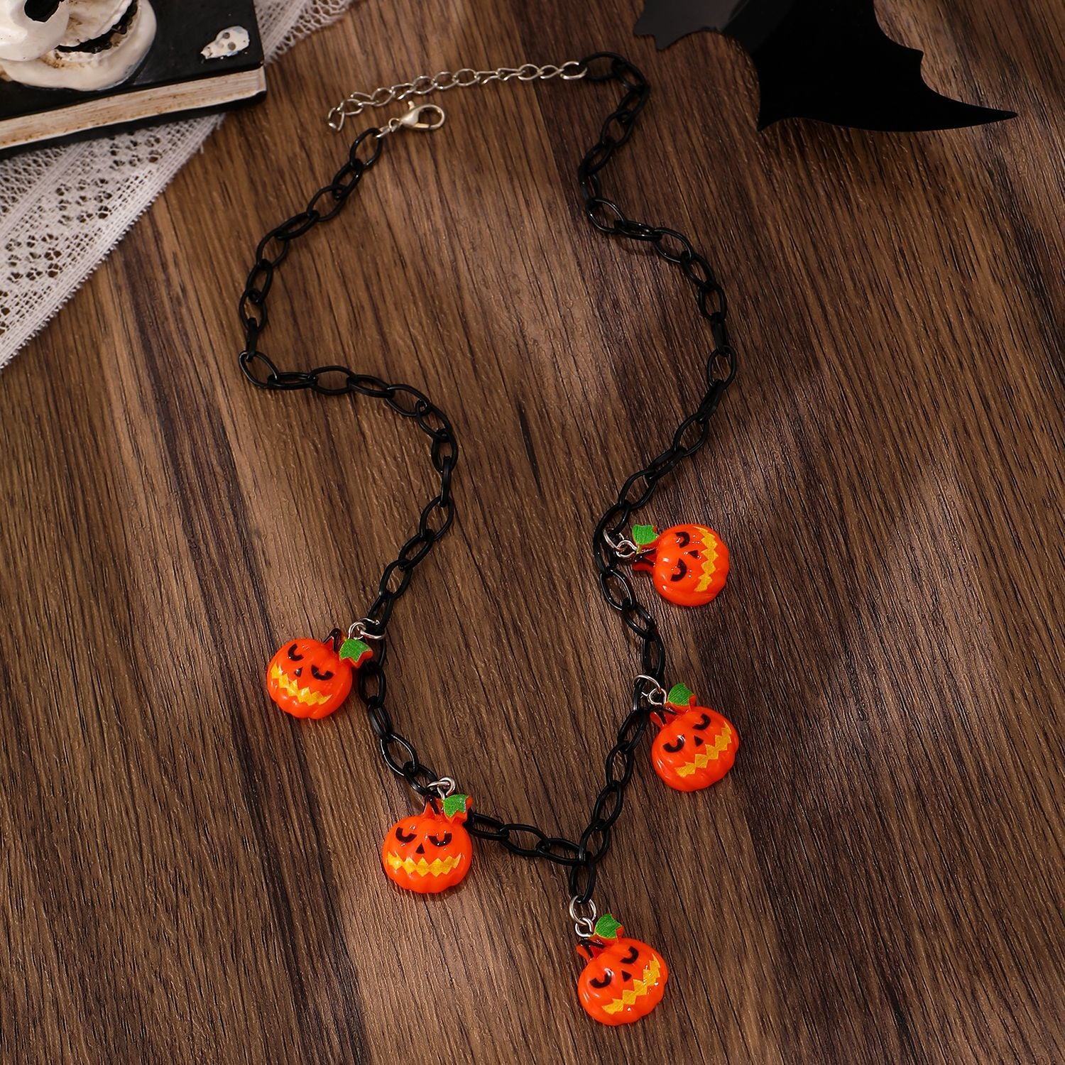 Wholesale Resin  Cartoon Pendant Necklace - Funny Pumpkin Ghost Design,  Fashion Accessory for Party or Boutique Resale