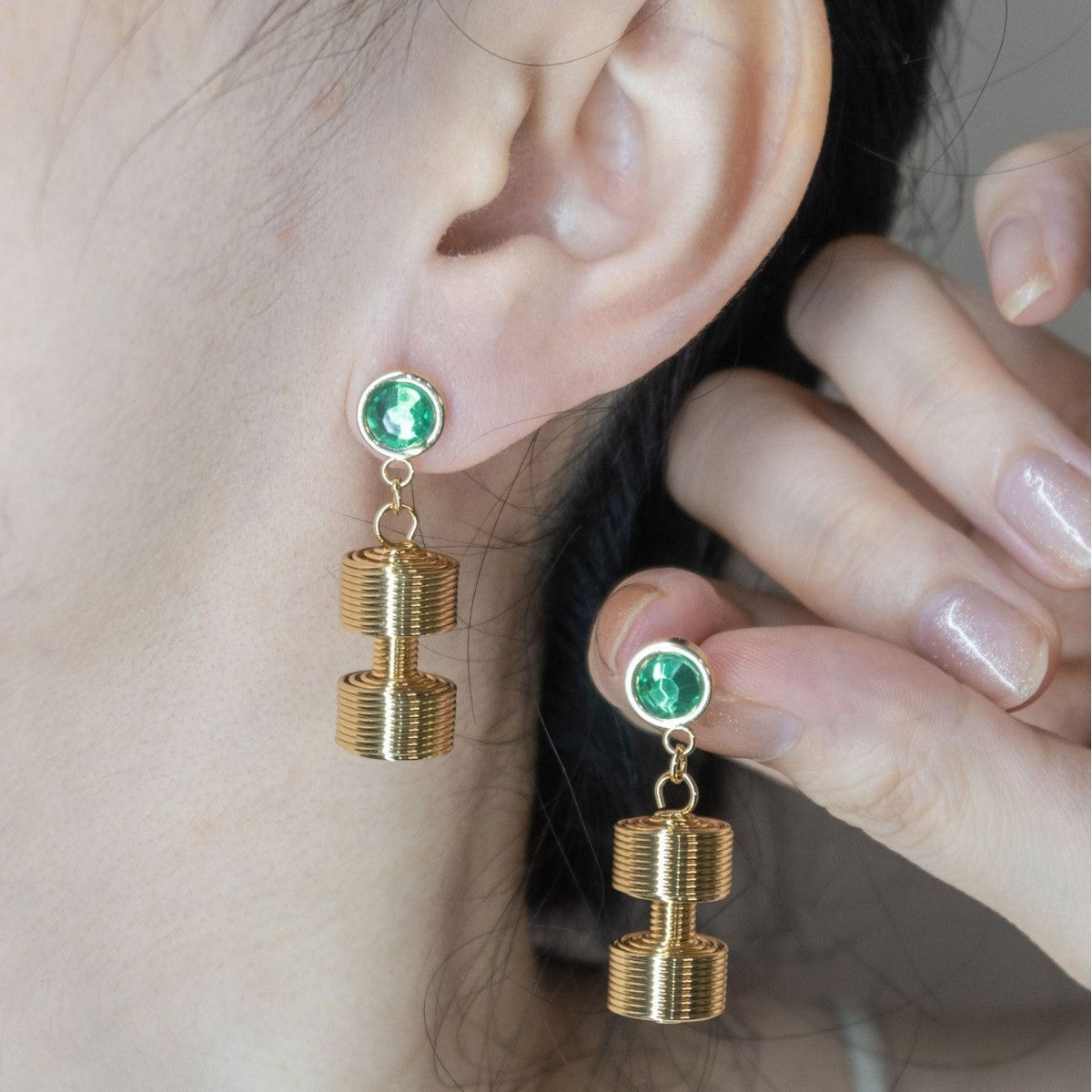 Wholesale Gold Plated Stainless Steel Three Layer Coil Geometric Lantern Earrings French Retro Women S Stud Earrings Party Fashion Accessory