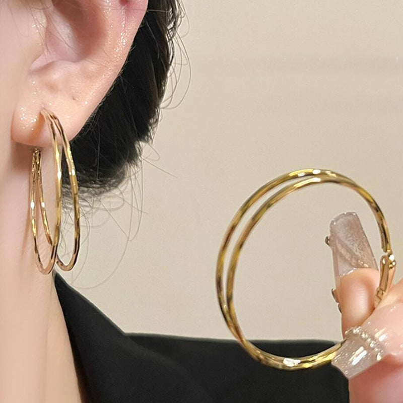 Wholesale Geometric Hoop Earrings for Women,  Gold-Plated Copper Ear Cuffs,  Fashion Jewelry Accessory for Party Wear