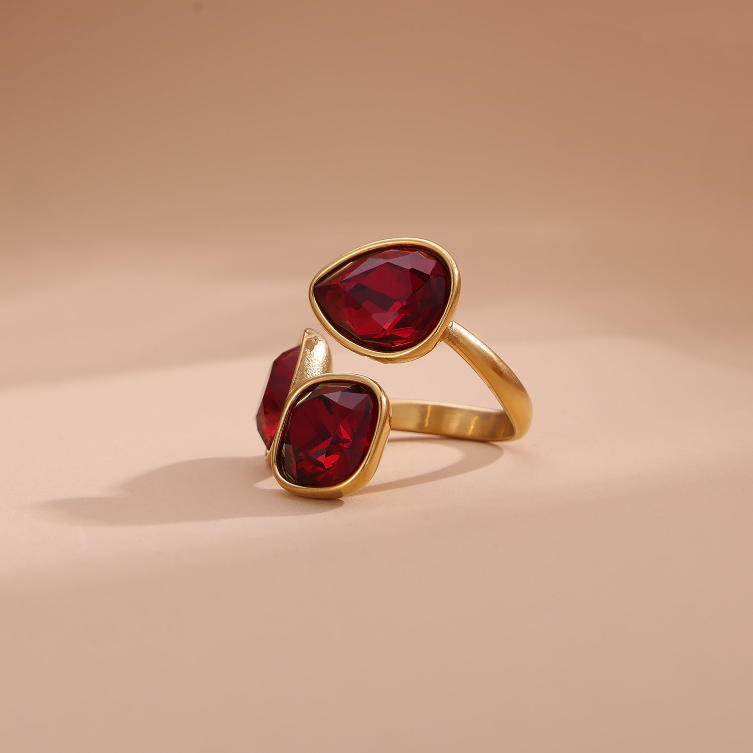 Wholesale Colorful titanium steel 18K gold-plated open water droplet square ring