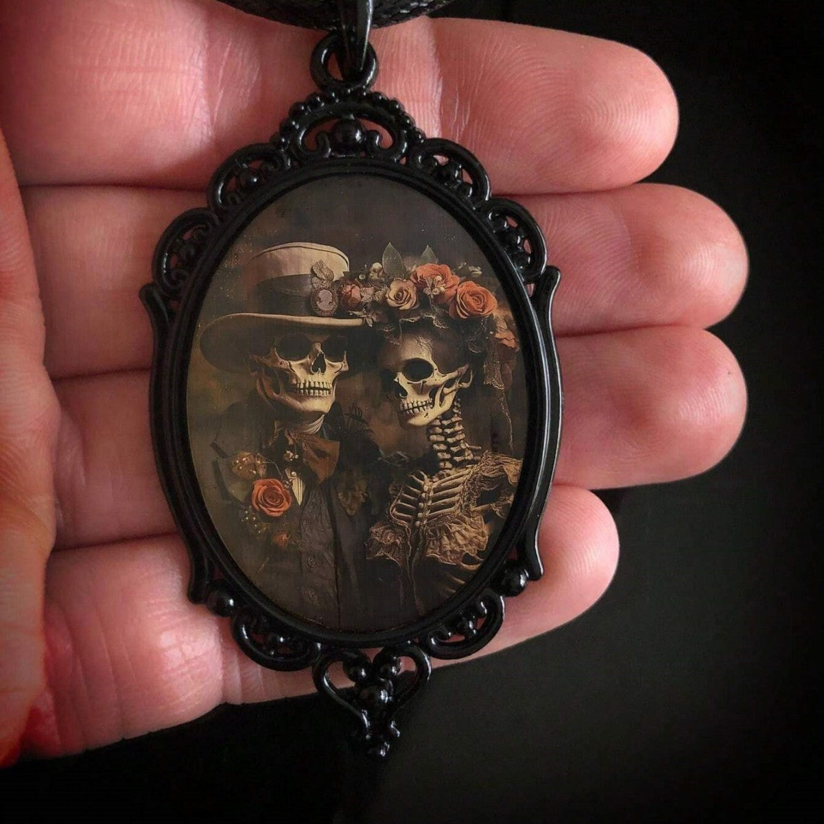 Wholesale Gothic Crow Skull Alloy Pendant Necklace Jewelry Accessory for Boutique Resale
