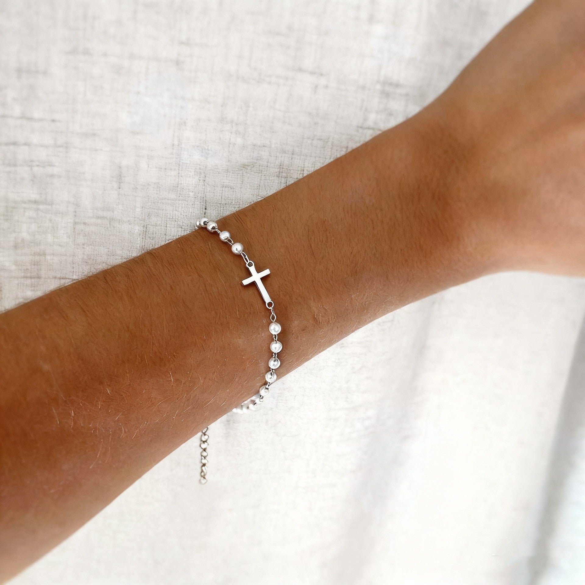 Wholesale Electroplated Alloy Cross Pearl Necklace European Style Women' s Jewelry Accessory