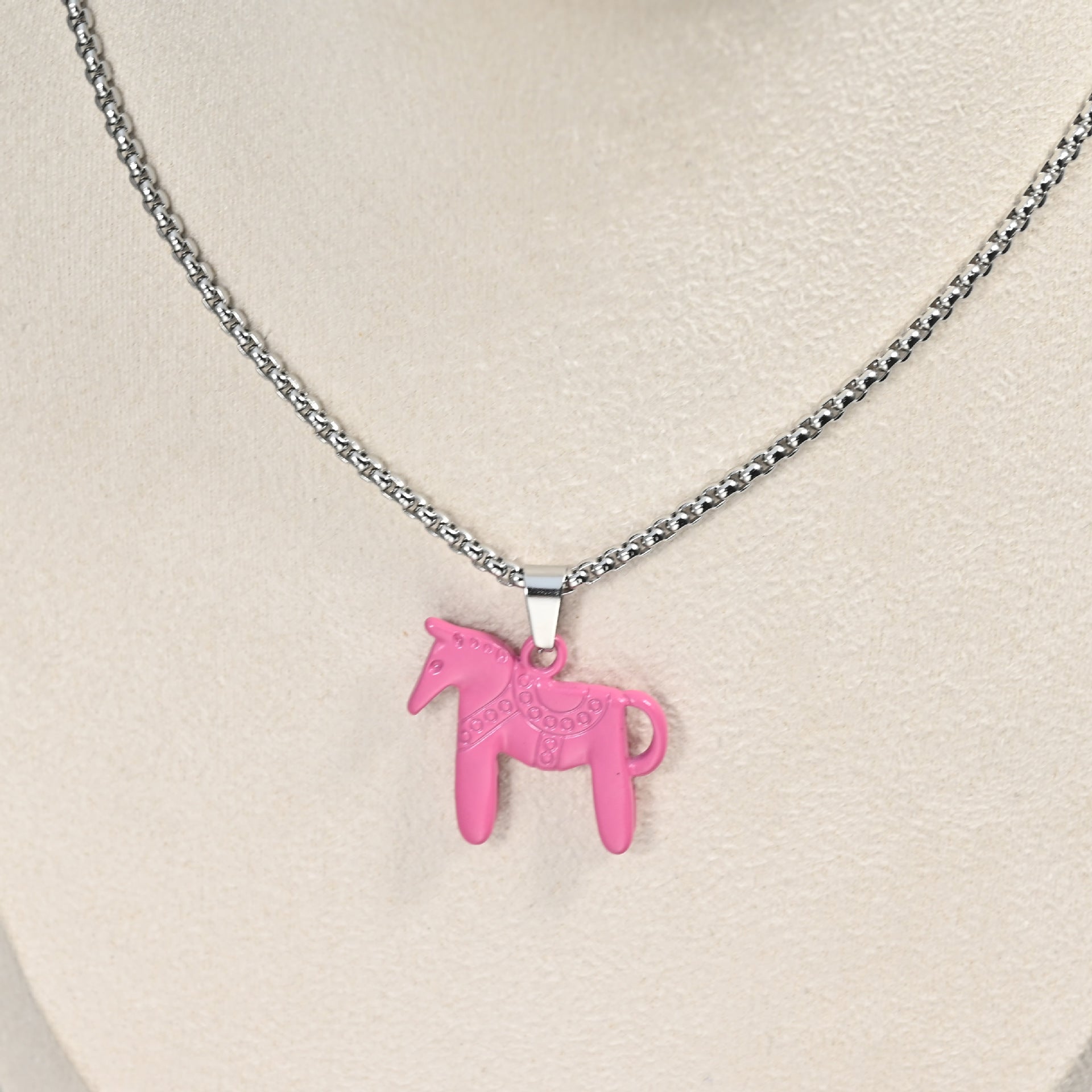 Wholesale Chinese Style Horse Zodiac Colorful Pendant Necklace Stainless Steel Clavicle Chain For Street Fashion Layering Jewelry