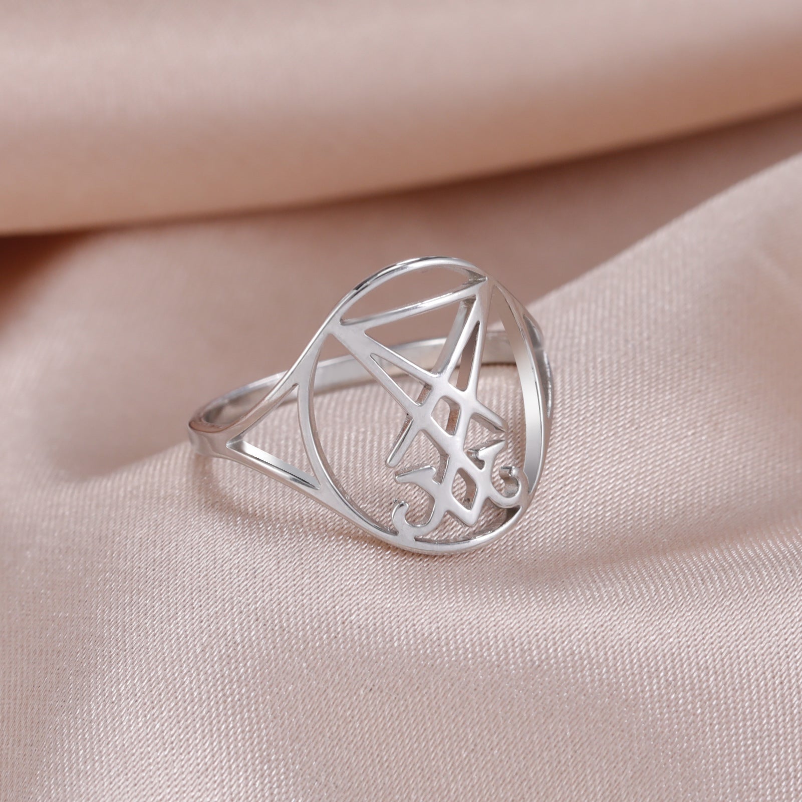 Wholesale fashion personality 18K real gold plating cutting small inverted triangle cross V hook shape stainless steel ring