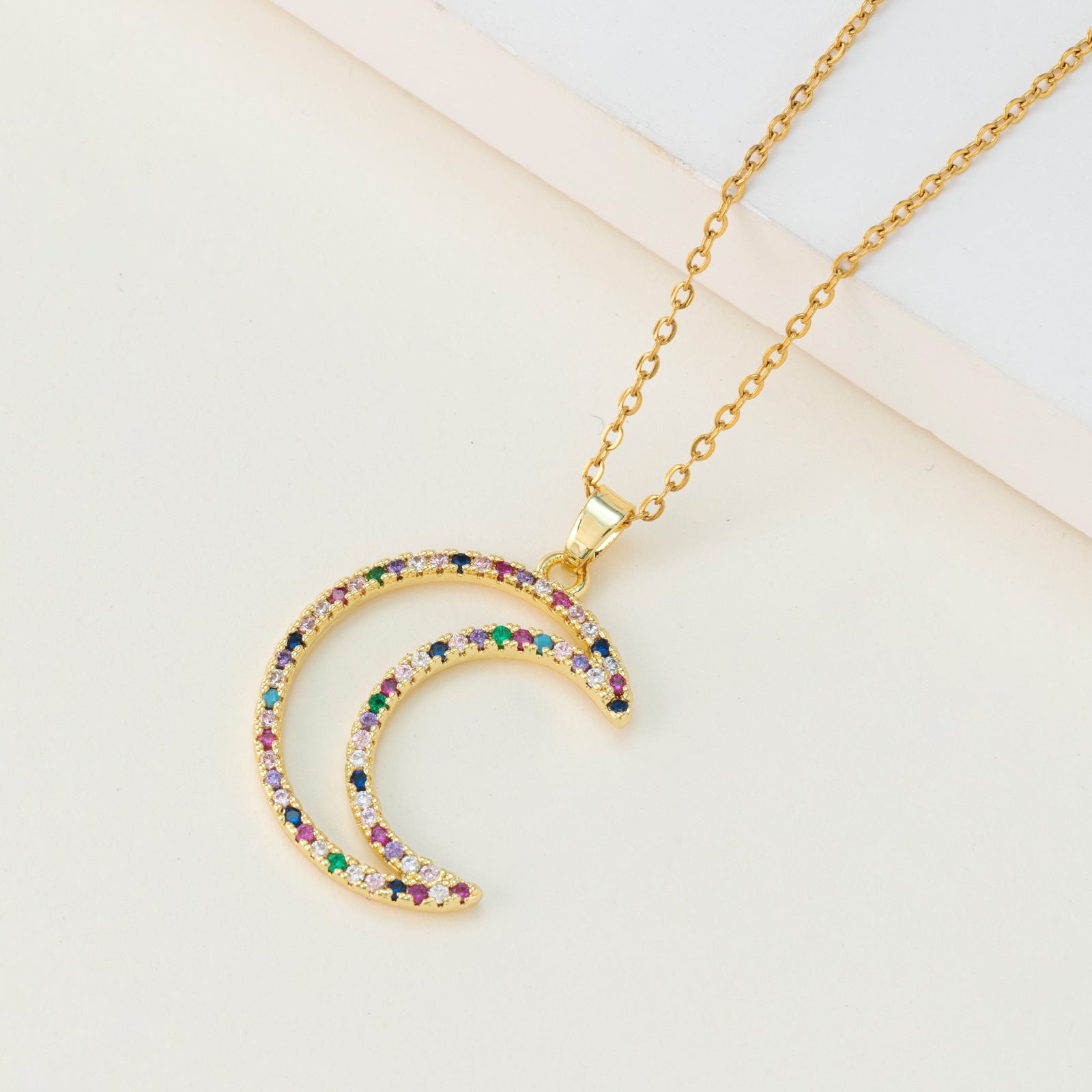 Wholesale diamond moon hollow light luxury clavicle necklace