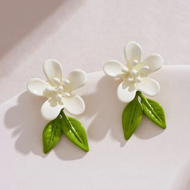 Wholesale Versatile Summer Fresh Green Floral Stud Earrings