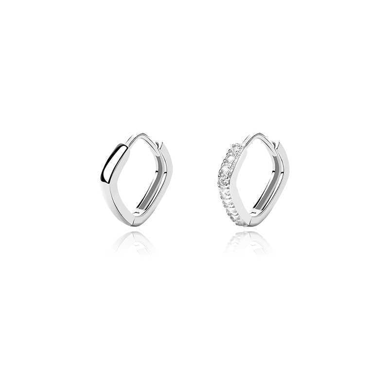 Wholesale Asymmetric Fold Hoop Earrings Fashion Accessory for Boutique Resale
