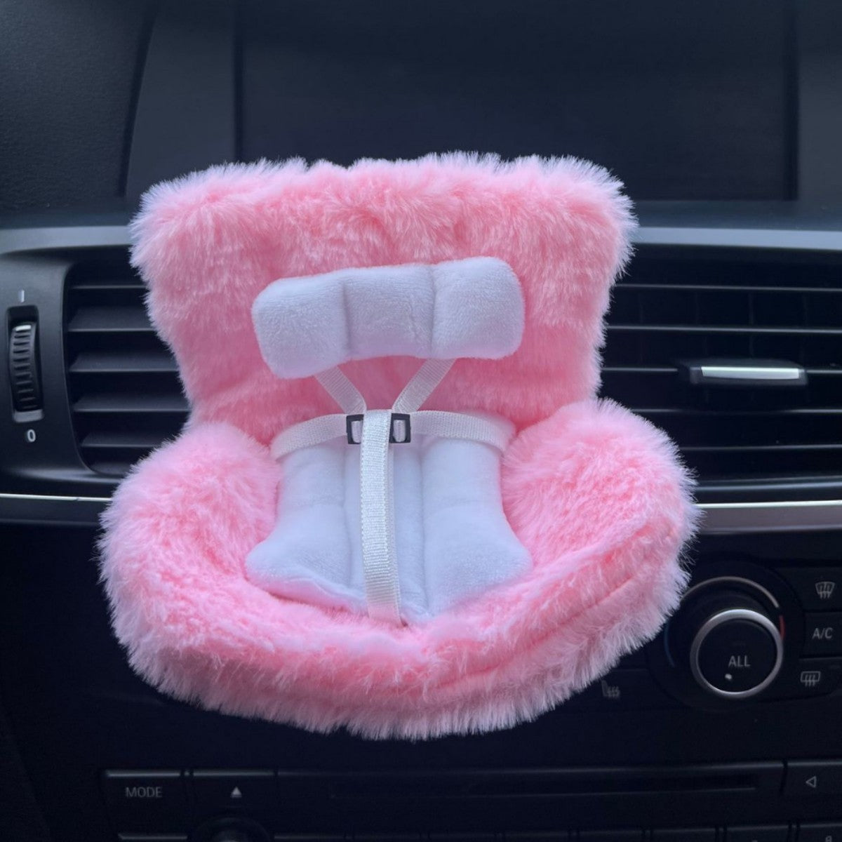 Wholesale Cartoon toy safety seat car ornaments