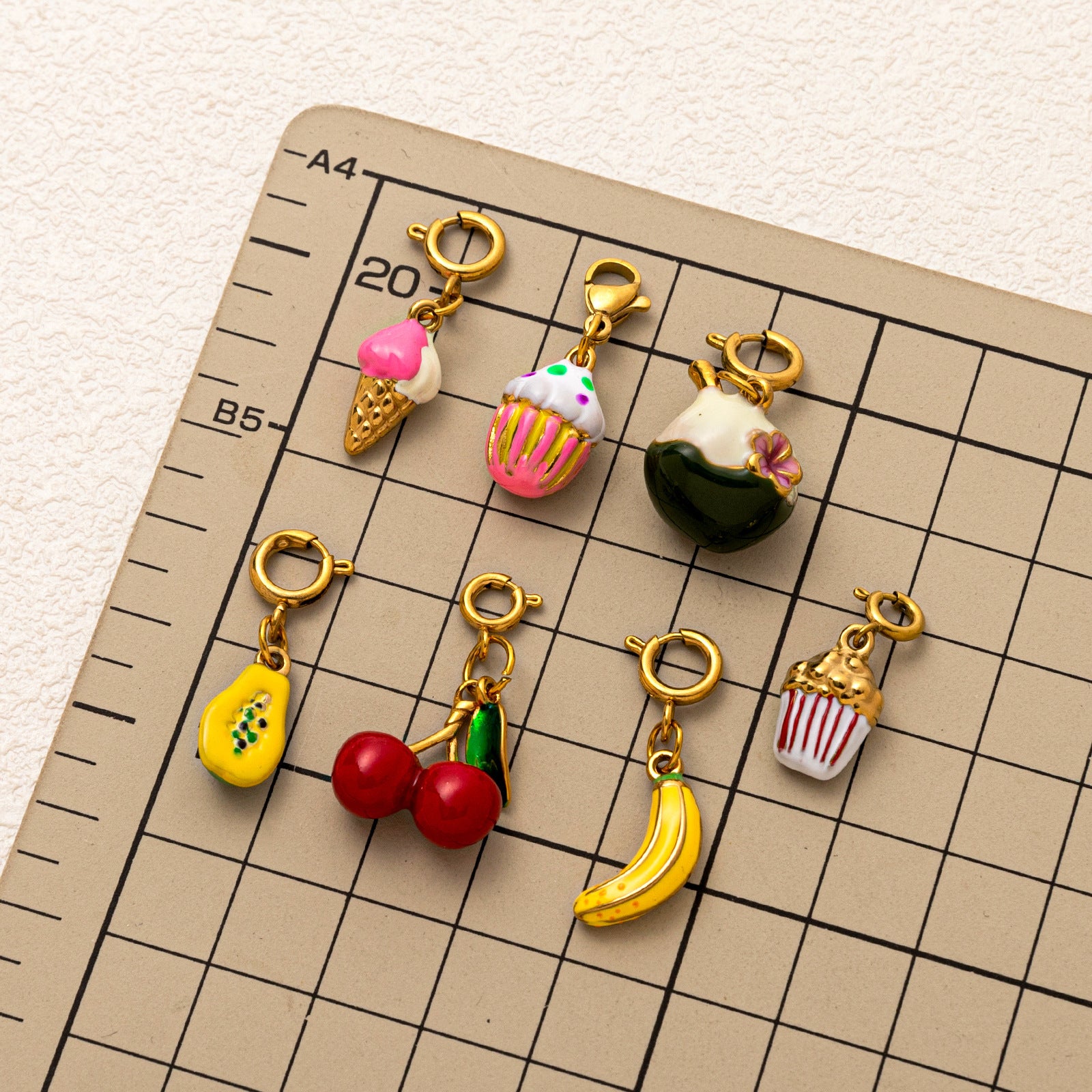 Wholesale Stainless steel electroplated 18K gold fruit series pendant