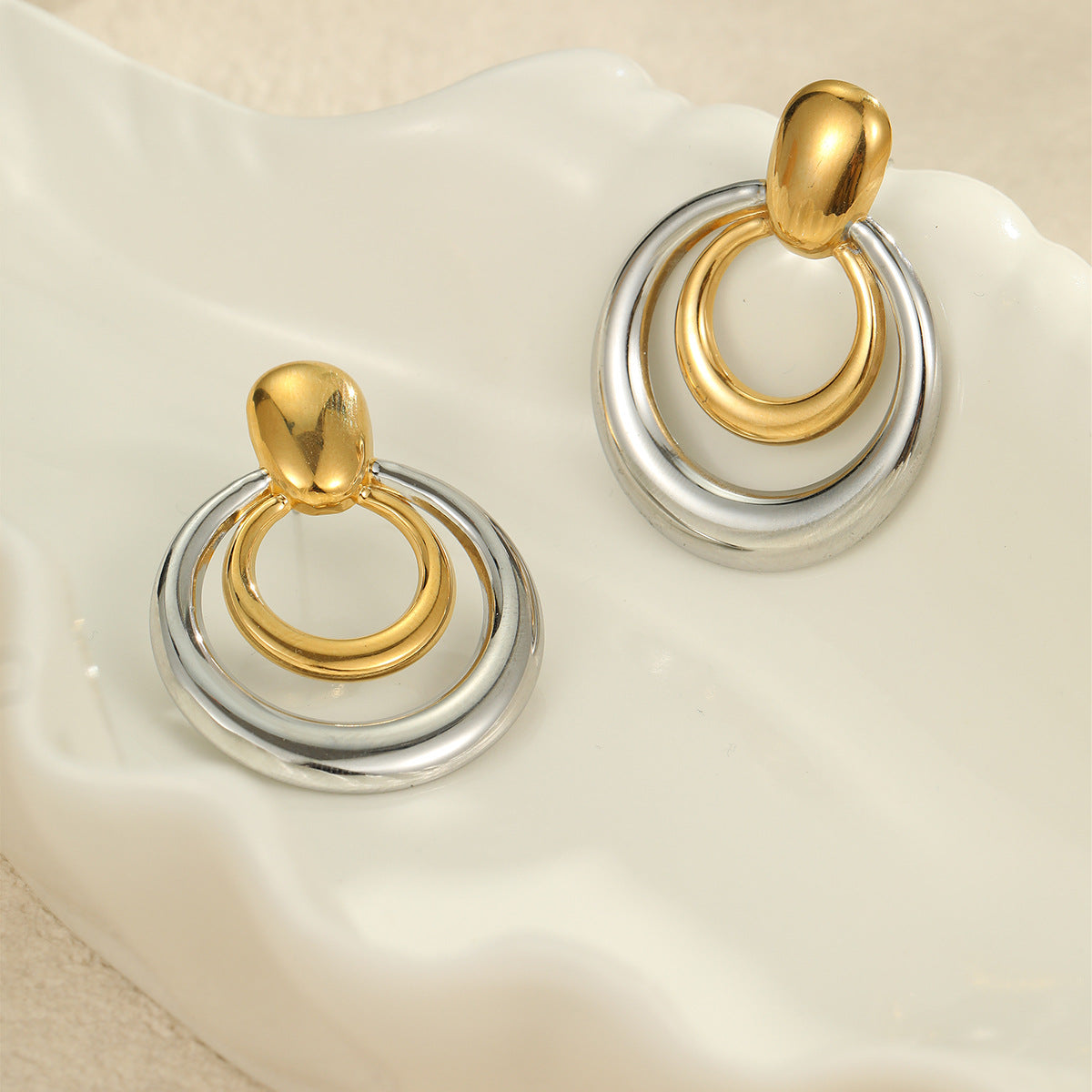 Wholesale Retro Elegant Stainless Steel Gold Color Double-Layer Cut Out Earrings