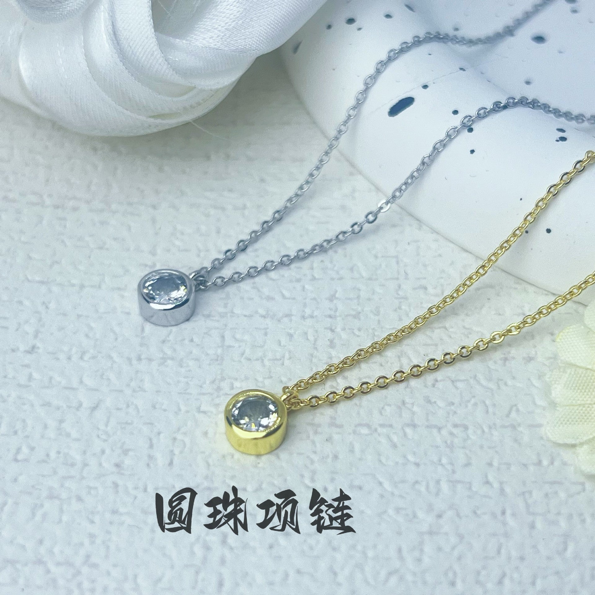 Wholesale Korean Style Minimalist Goldtone Single Stone Collarbone Necklace Fashion Layering Accessory For Women
