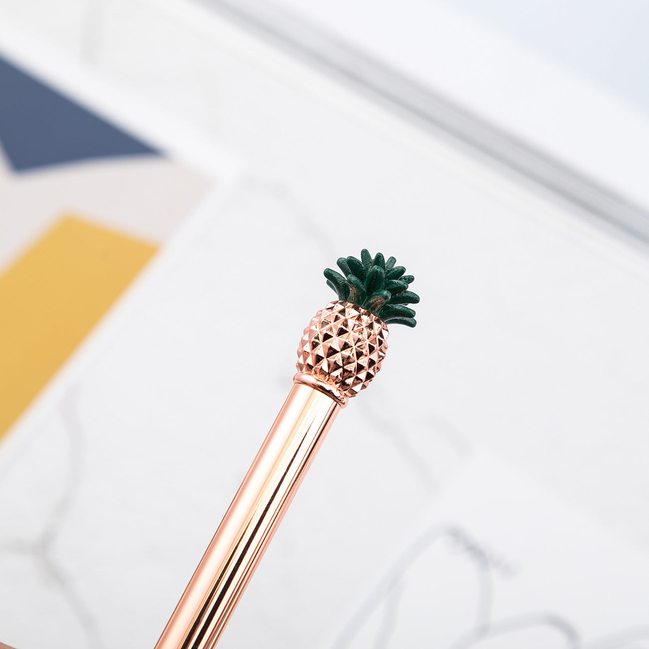 Wholesale Green Pineapple Head Shape Ballpoint Pen