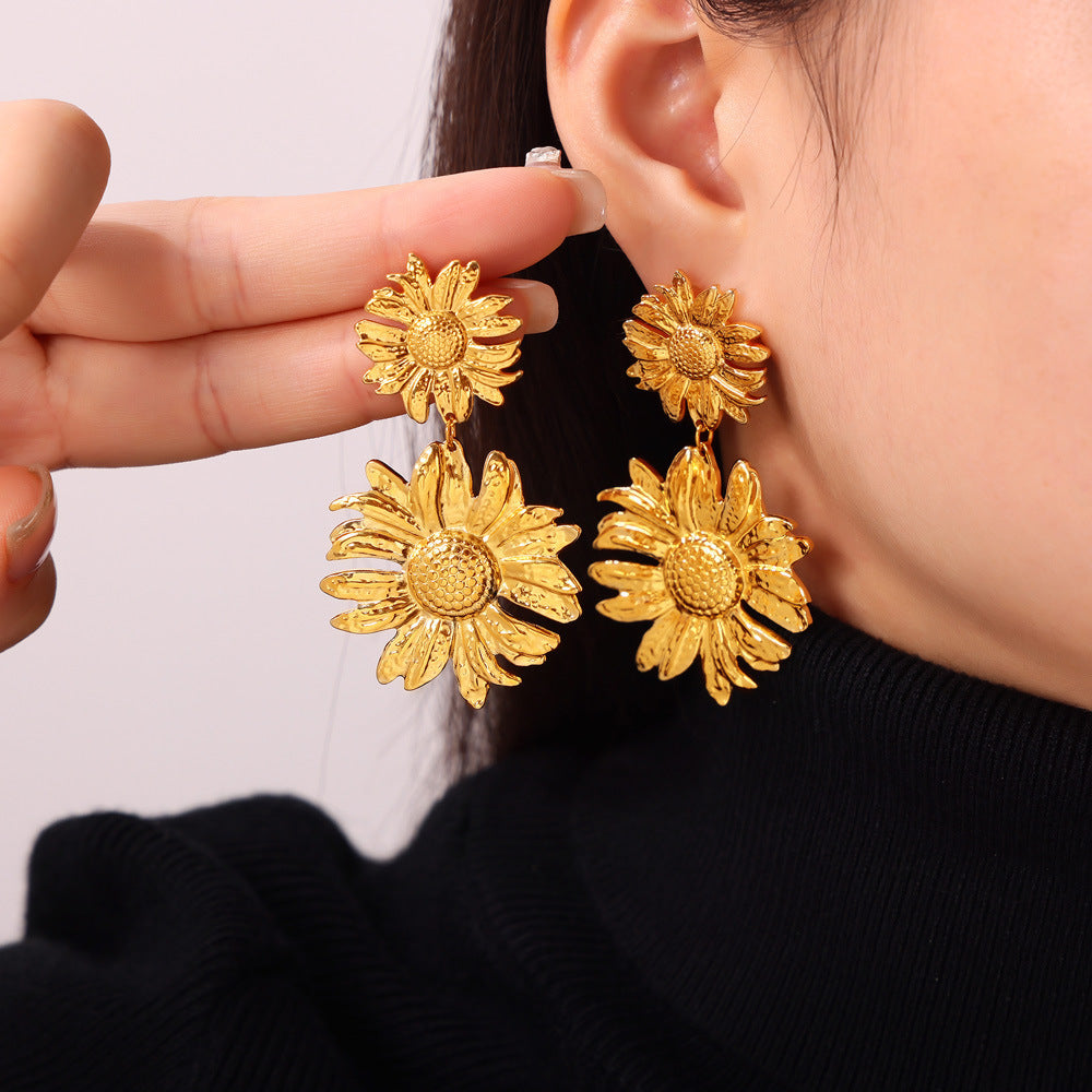 Wholesale Large and Small Ring Hollow Flower Earrings Titanium Steel Plated 18K Gold Exaggerated Earrings ACC-ES-OMK002